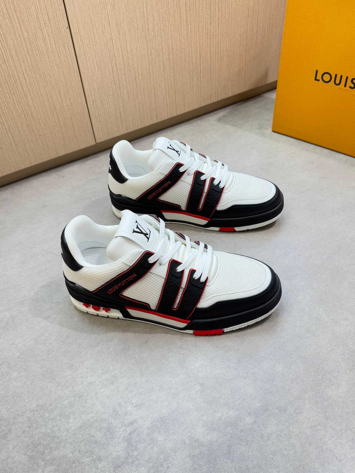 Louis Vuitton Louis Vuitton 5001 休闲运动鞋