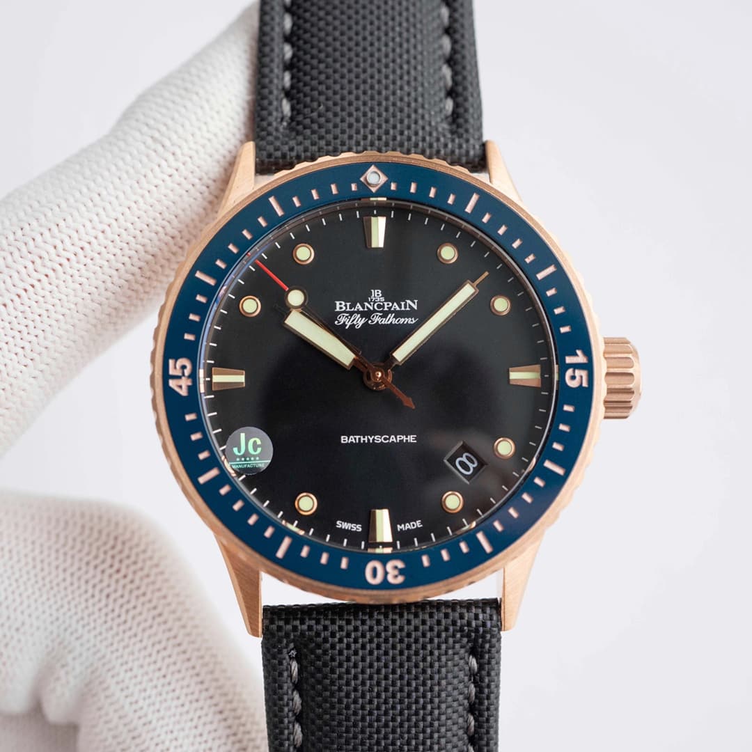 Blancpain Blancpain Fifty Fathoms Series with Steel Case, 904L Satin-Brushed Stainless Steel, Dimensions: Thickness: 13.2 mm