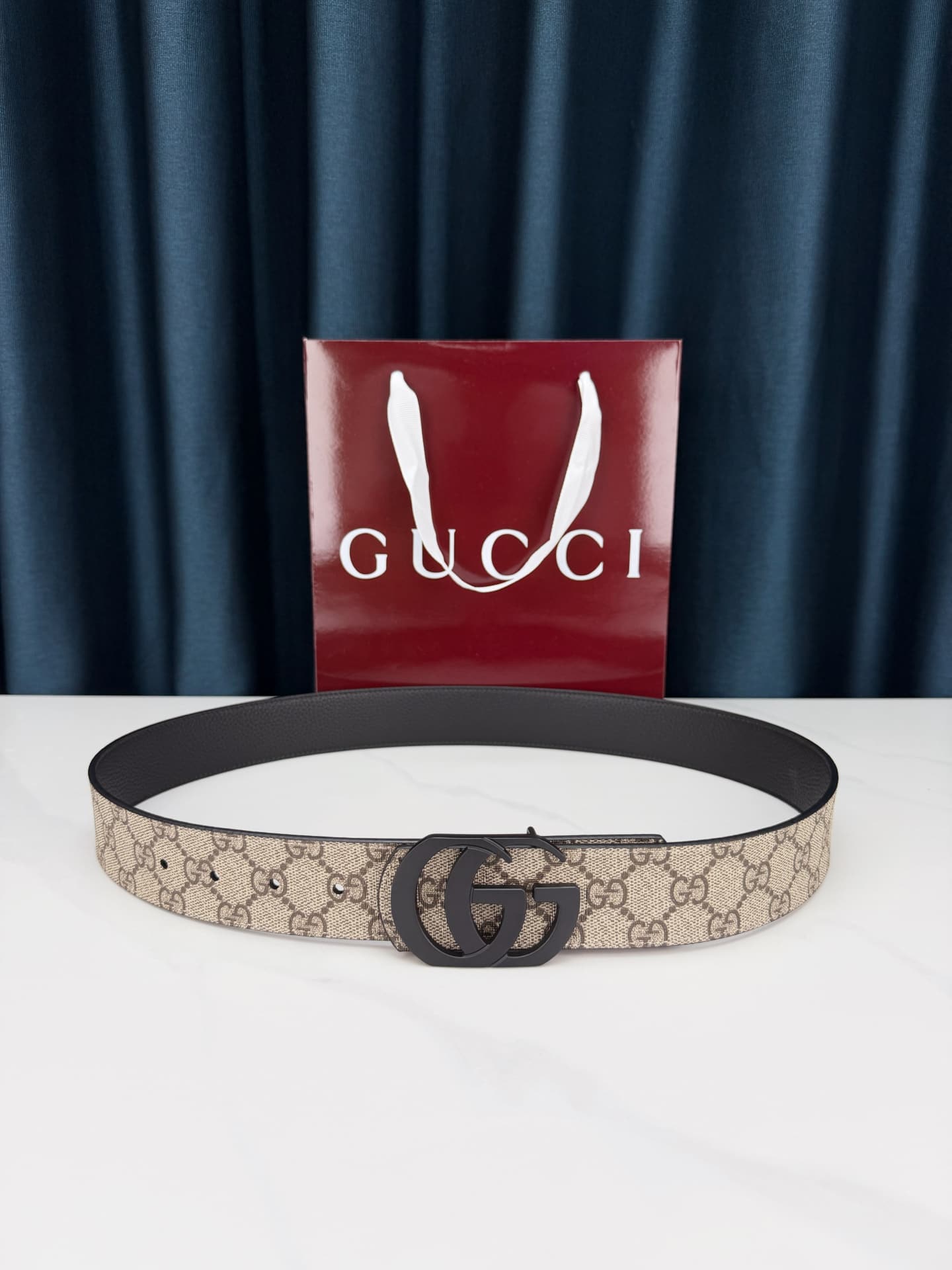 Gucci Gucci 3.8 cm wide, double-G, double-sided belt