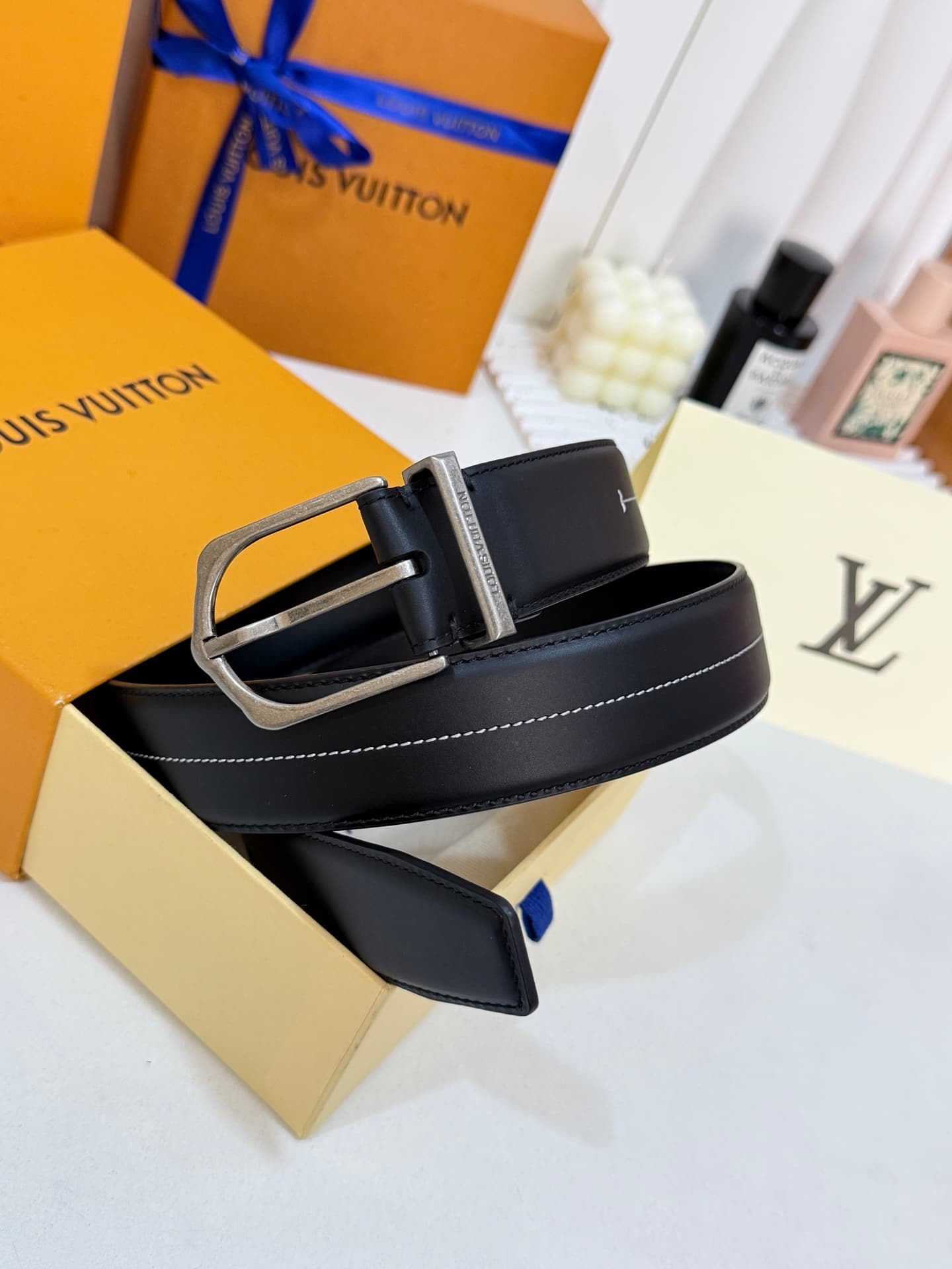 Louis Vuitton Louis Vuitton Business-Style Buckle All-Leather Belt, 35mm Classic Width, Zhen