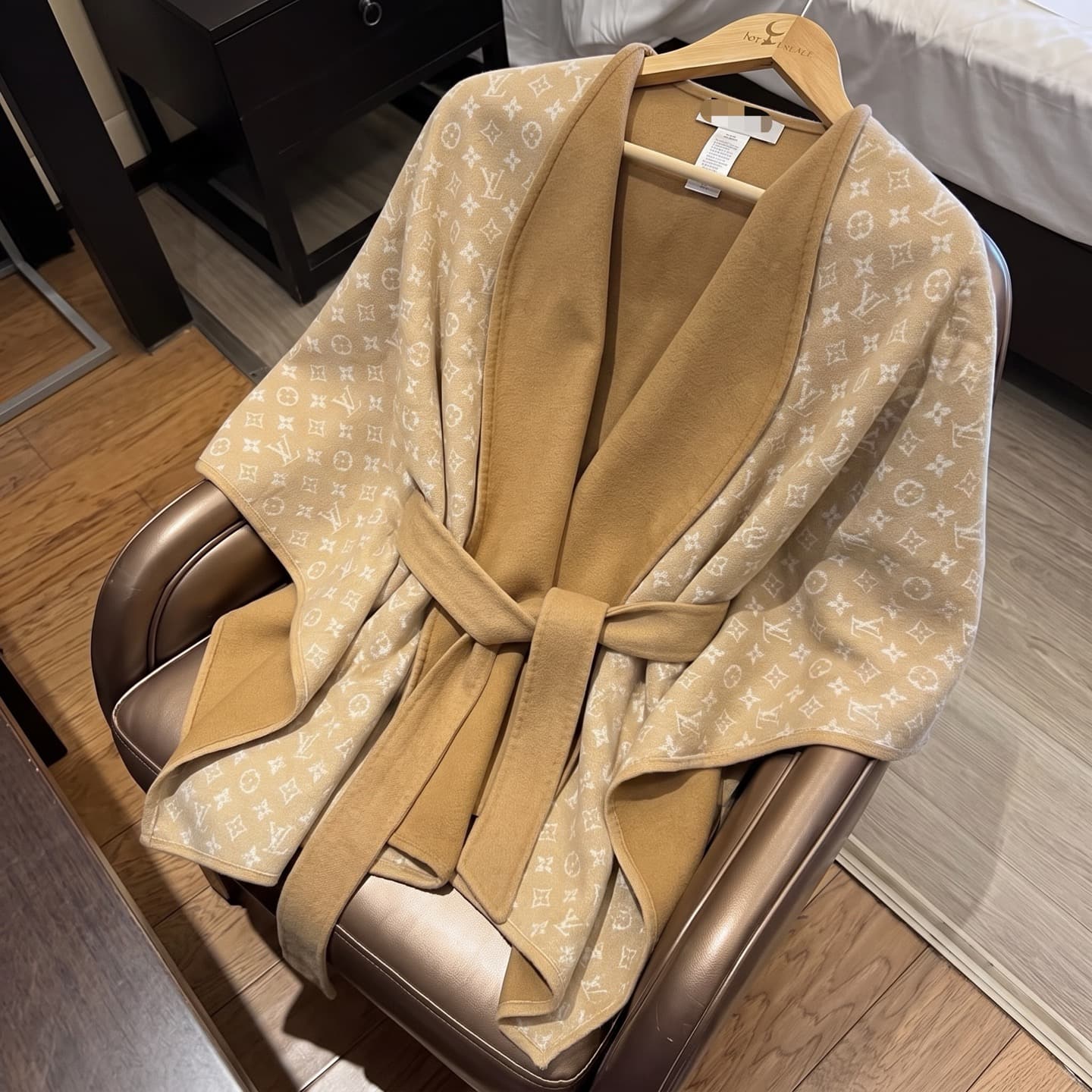 Louis Vuitton Louis Vuitton Cape with a drawstring waist—instant vibe 🤎 Classic all-over print with vintage floral texture