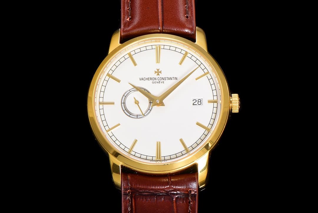 Vacheron Constantin Vacheron Constantin The Vacheron Constantin Traditionnelle 87172, with its 38mm case diameter, is even more refined and elegant, making it