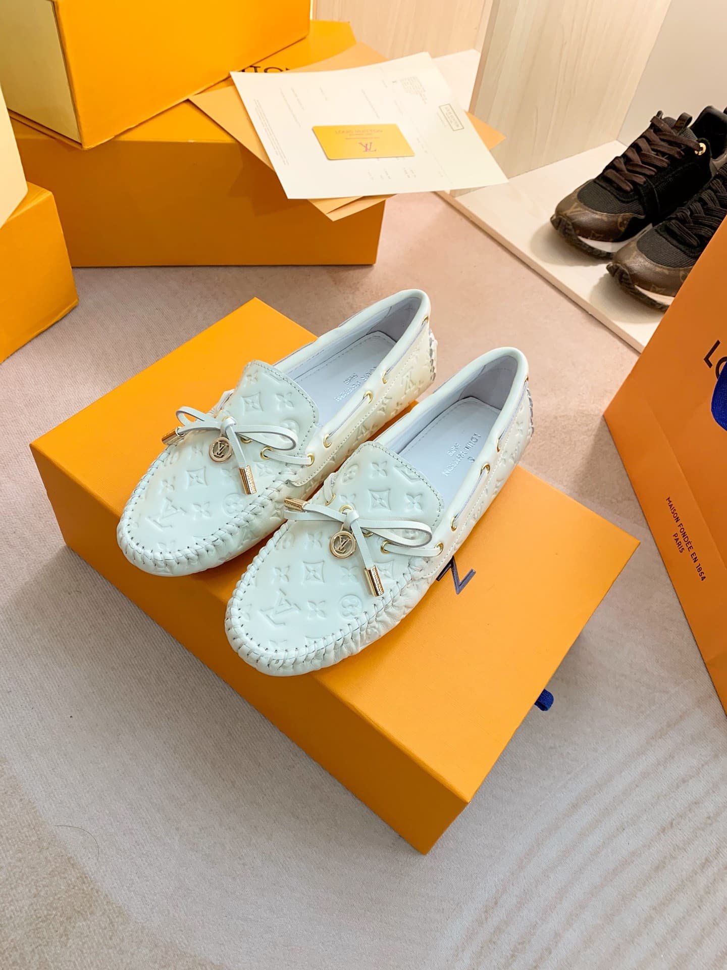 Louis Vuitton Louis Vuitton 🇫🇷 �