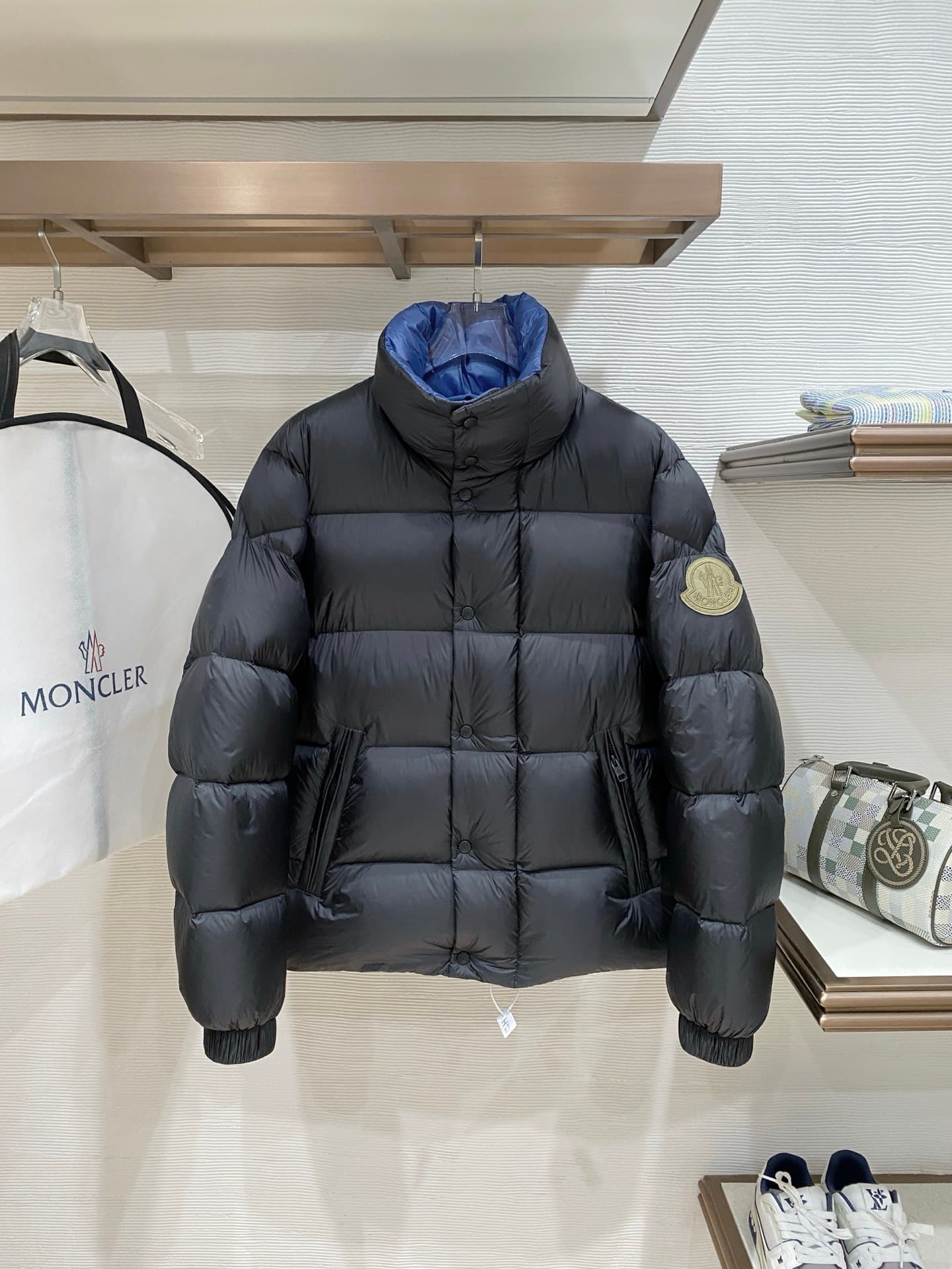 Moncler Moncler Premium Down⬆ Dervox Short Men's Down Jacket D