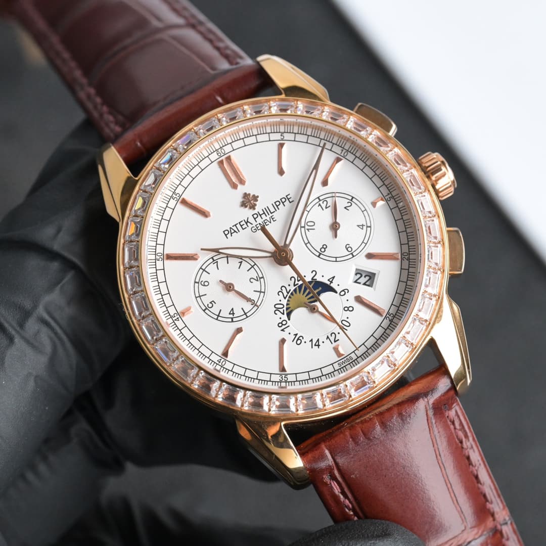 Patek Philippe Patek Philippe Makes a Stunning Debut