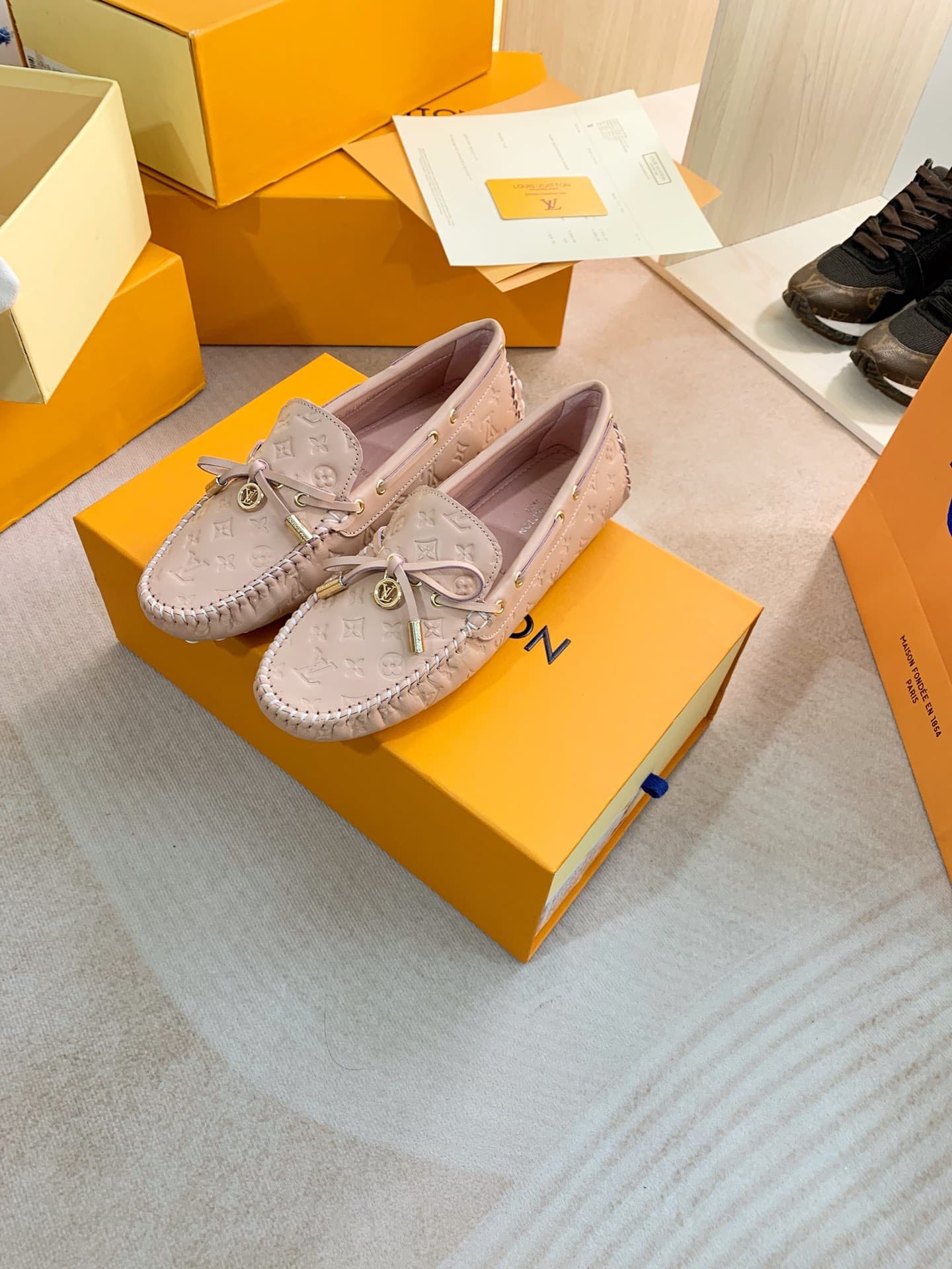 Louis Vuitton Louis Vuitton 🇫🇷 �
