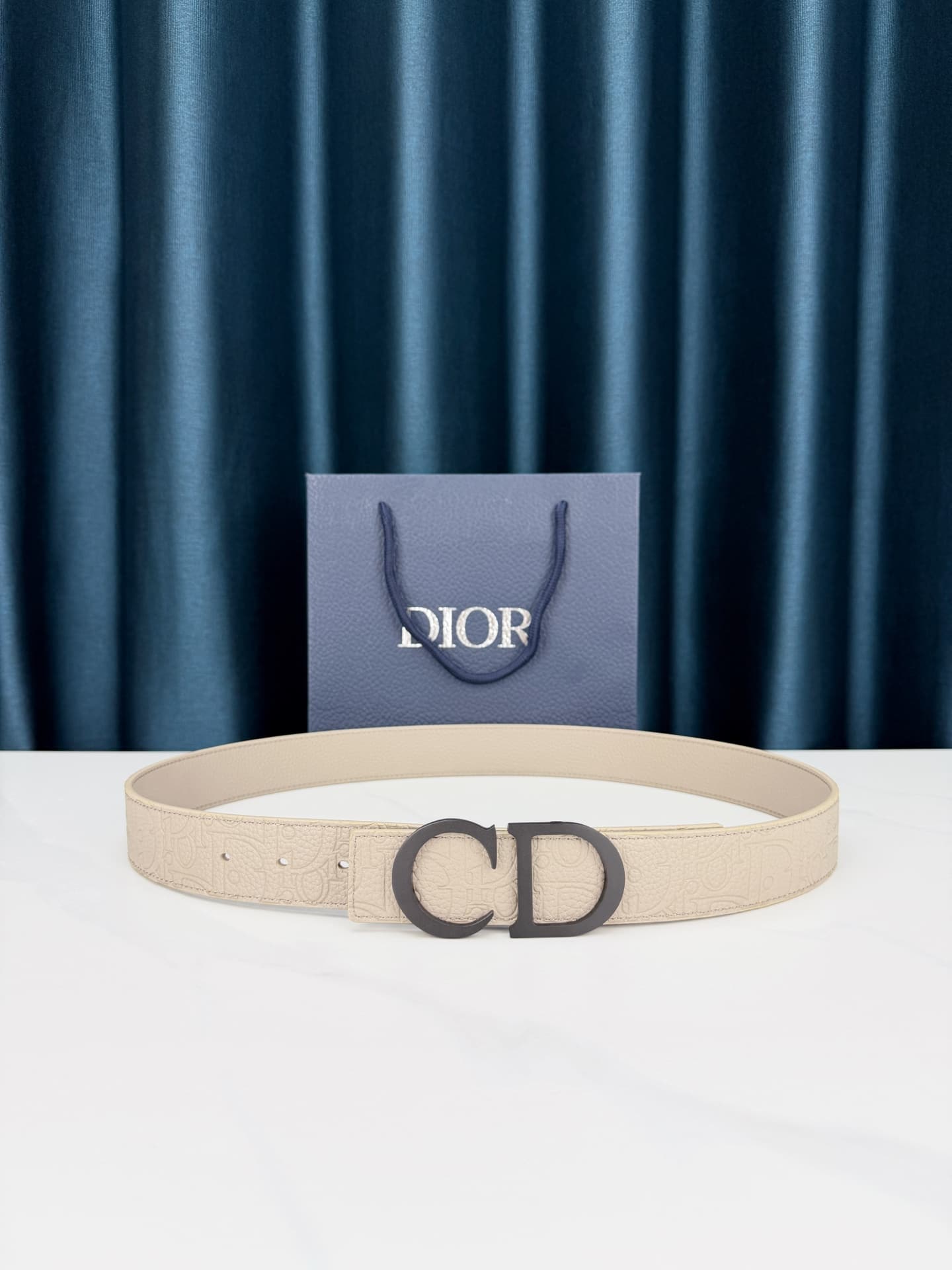 Dior Dior 3.5 cm wide, Oat, Lychee-textured calfskin