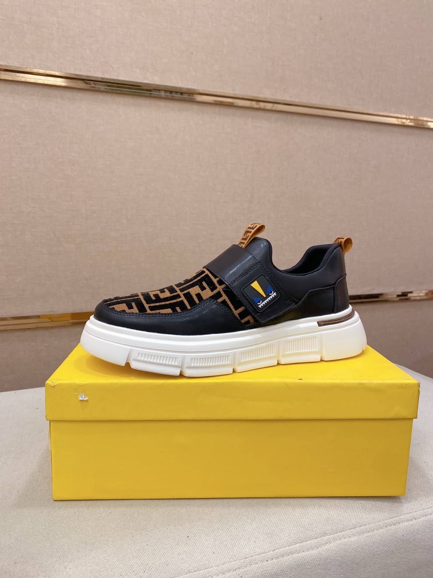 Fendi Fendi (Fendi) 👊🏻 Upper: 🇮🇹 Imported cowhide leather 🇩�