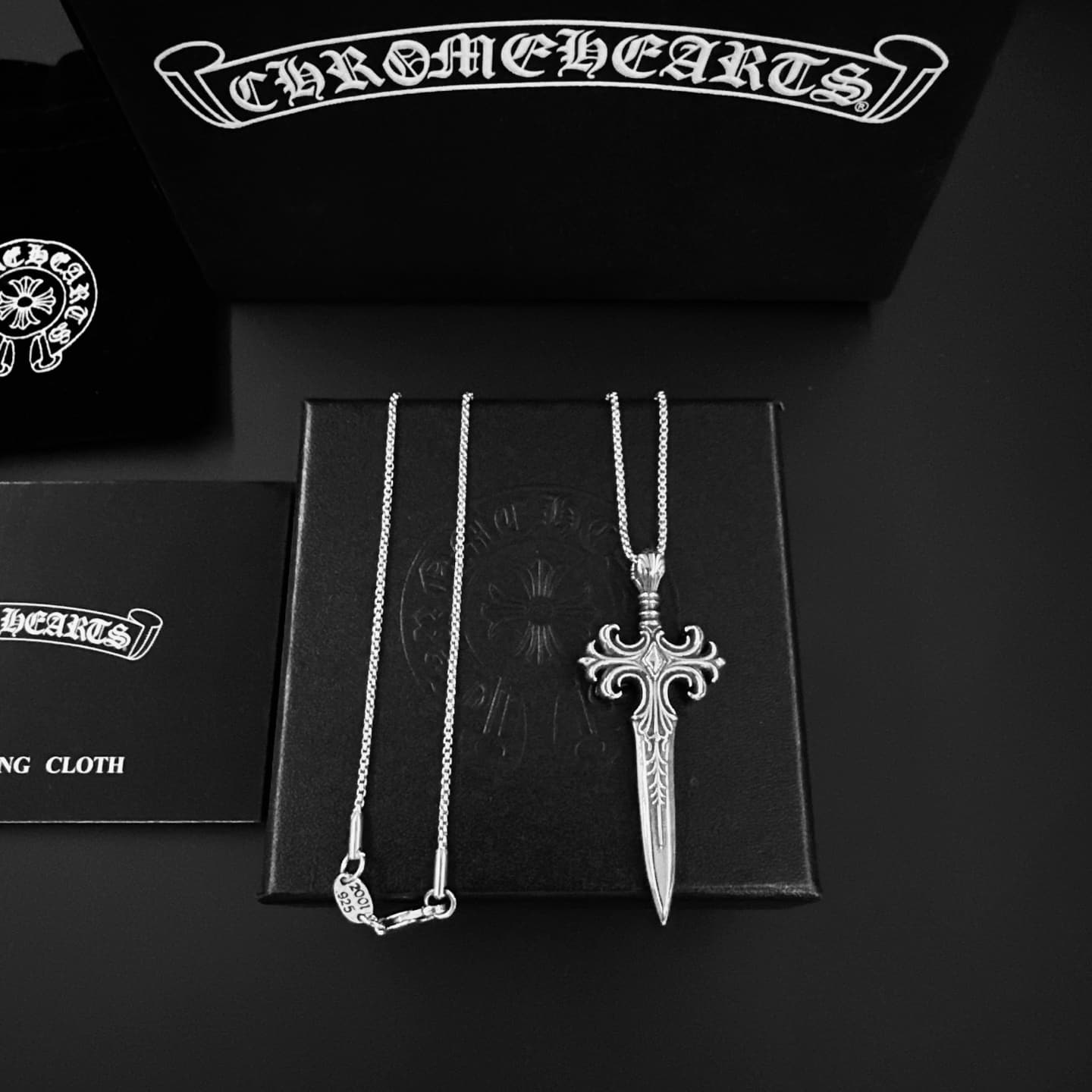 Chrome Hearts Chrome Hearts So freaking cool! Totally my style 👍 Won't post unless it's amazing ⚠ Direct from the manufacturer ⚠ Authentic 1:1 replica