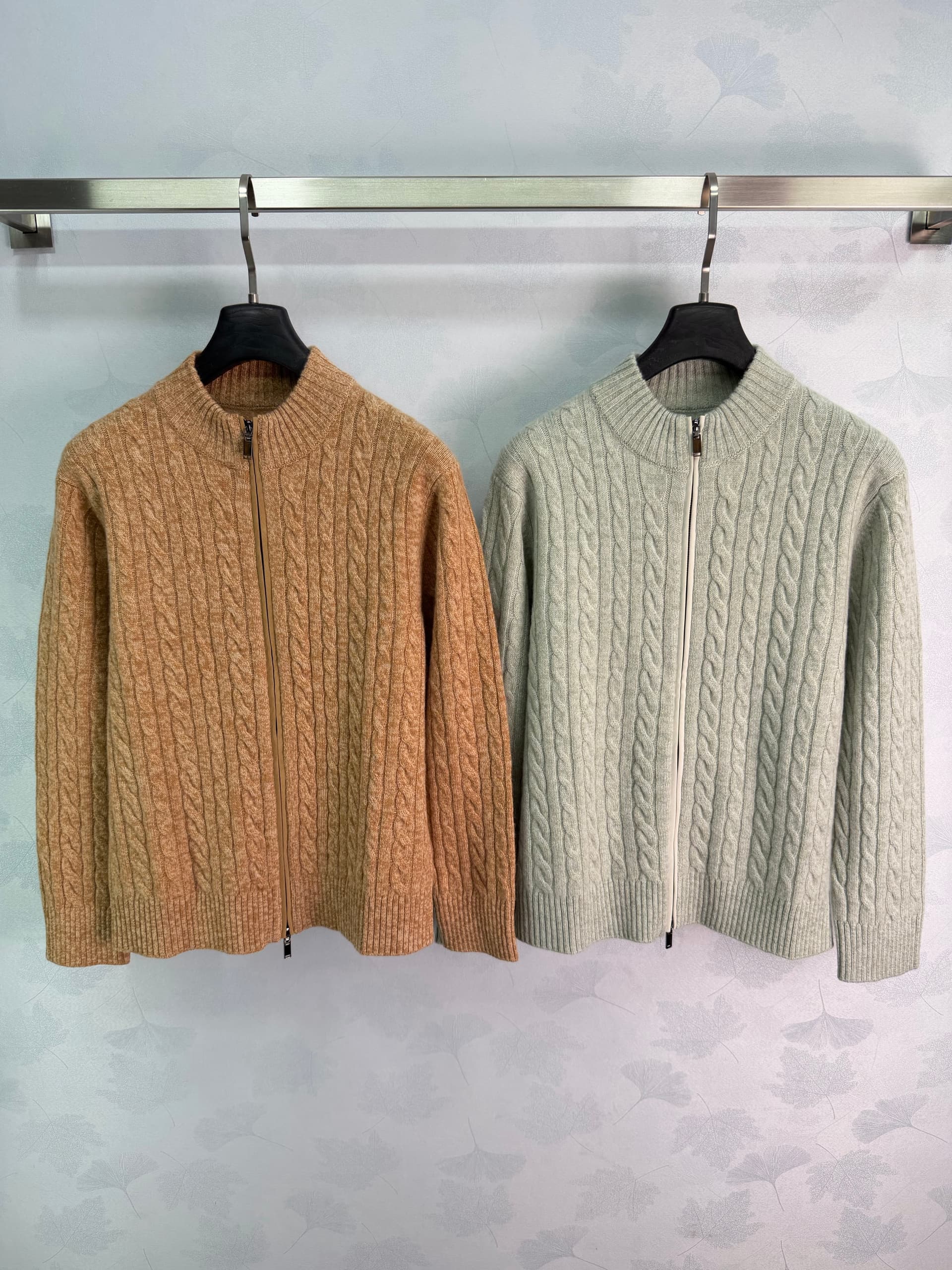 Unassigned 🆕ER 26 Vintage Cable-Knit Zipper Cardigan🤎Semi-Turtleneck Design