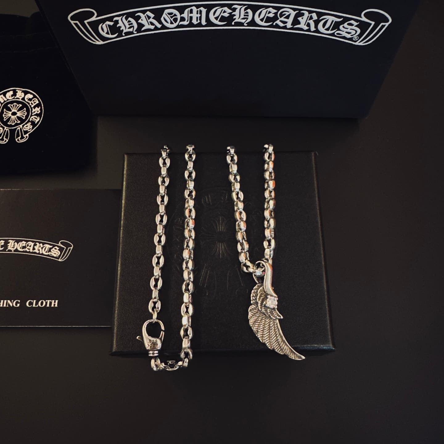 Chrome Hearts Chrome Hearts So freaking cool! The best—Kroxin 👍 If it's not amazing, I won't post it ⚠ Direct from the manufacturer ⚠ Authentic 1:1