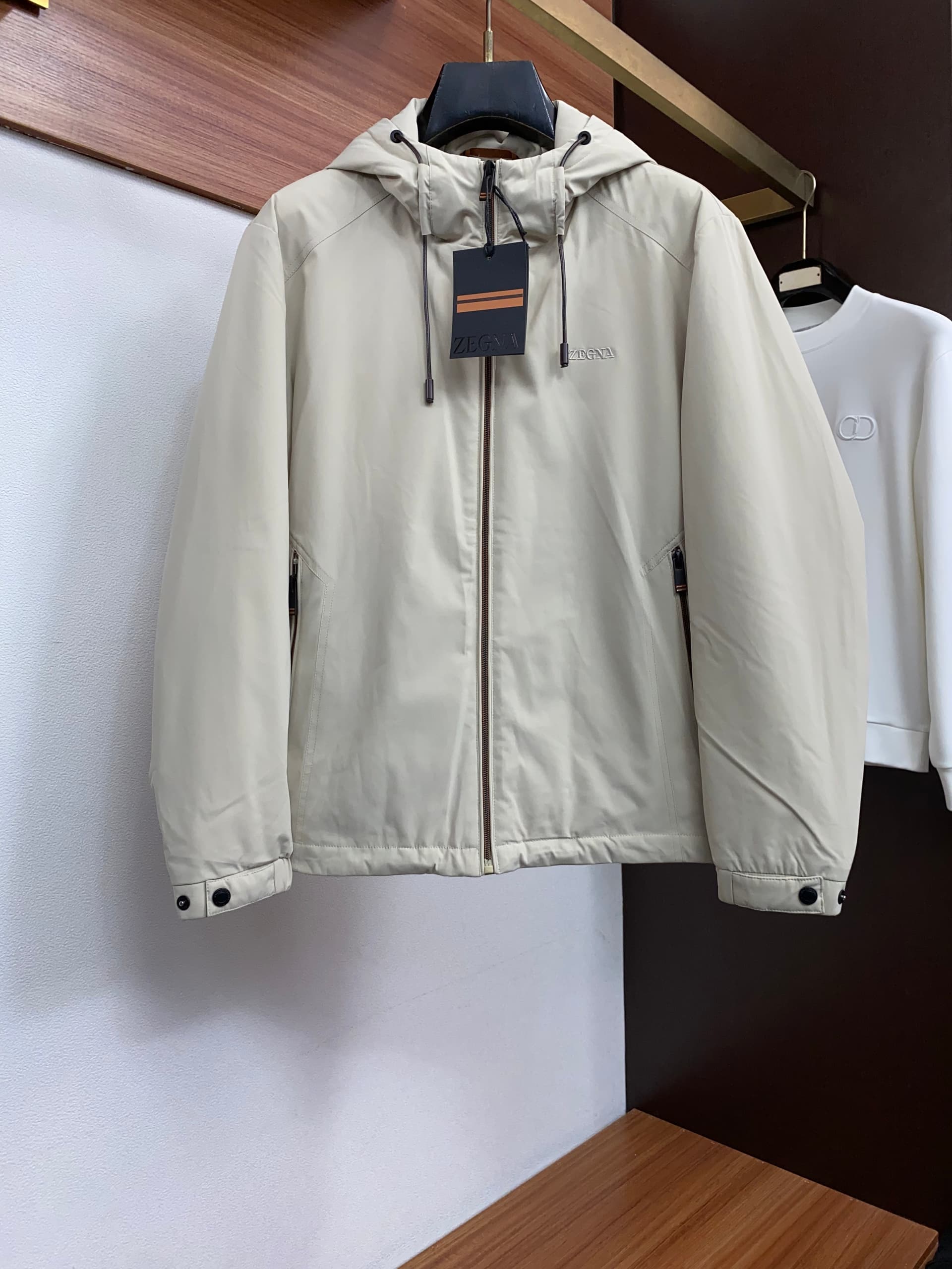 Zegna Zegna Down Jacket and Vest—Authentic Version 1:1 Custom-Made with Fully Imported Hardware. Authentic Custom-Made. Welcome!