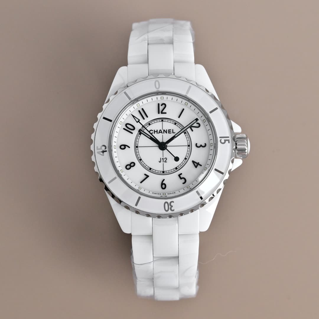 Chanel Chanel The "J12 Series"—a 33-centimeter masterpiece in black and white that has long captivated the watch industry with its timeless style