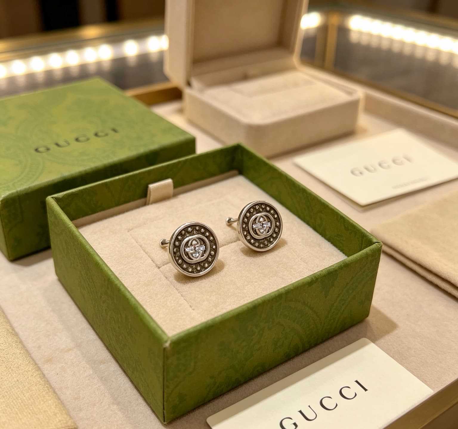 Gucci Gucci No Viral Hits, No Post—The Top Choice for TikTok Influencers in E-commerce: Ear Studs