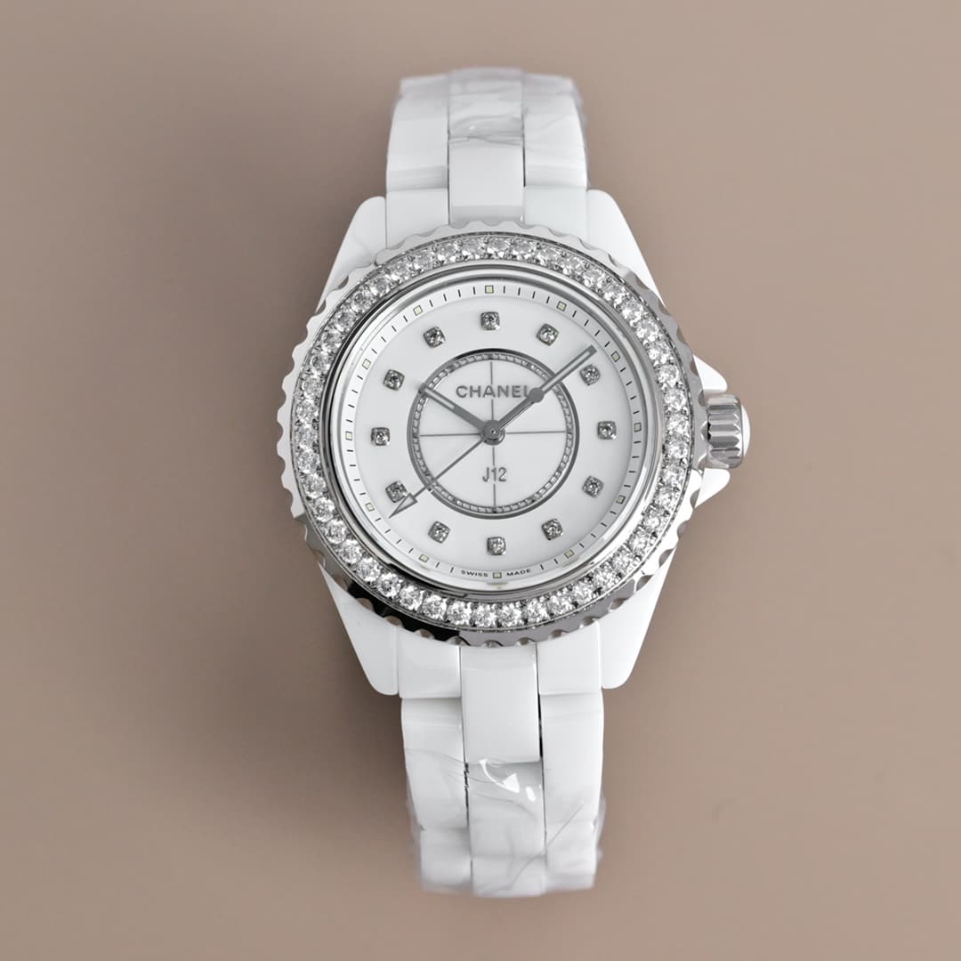 Chanel Chanel The "J12 Series"—a 33-cm masterpiece in black and white that has long been a fashion icon in the watch industry