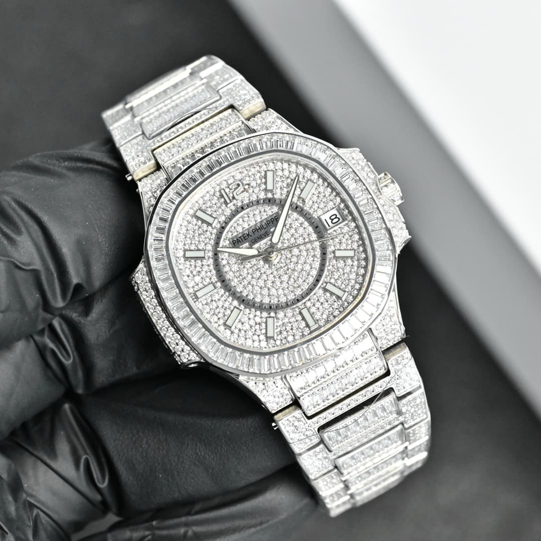 Patek Philippe Patek Philippe Top Pick: GR’s Lavishly Crafted Classic Timepiece—Patek Philippe 7021 Ladies’ Nautilus, Fully Set with Diamonds
