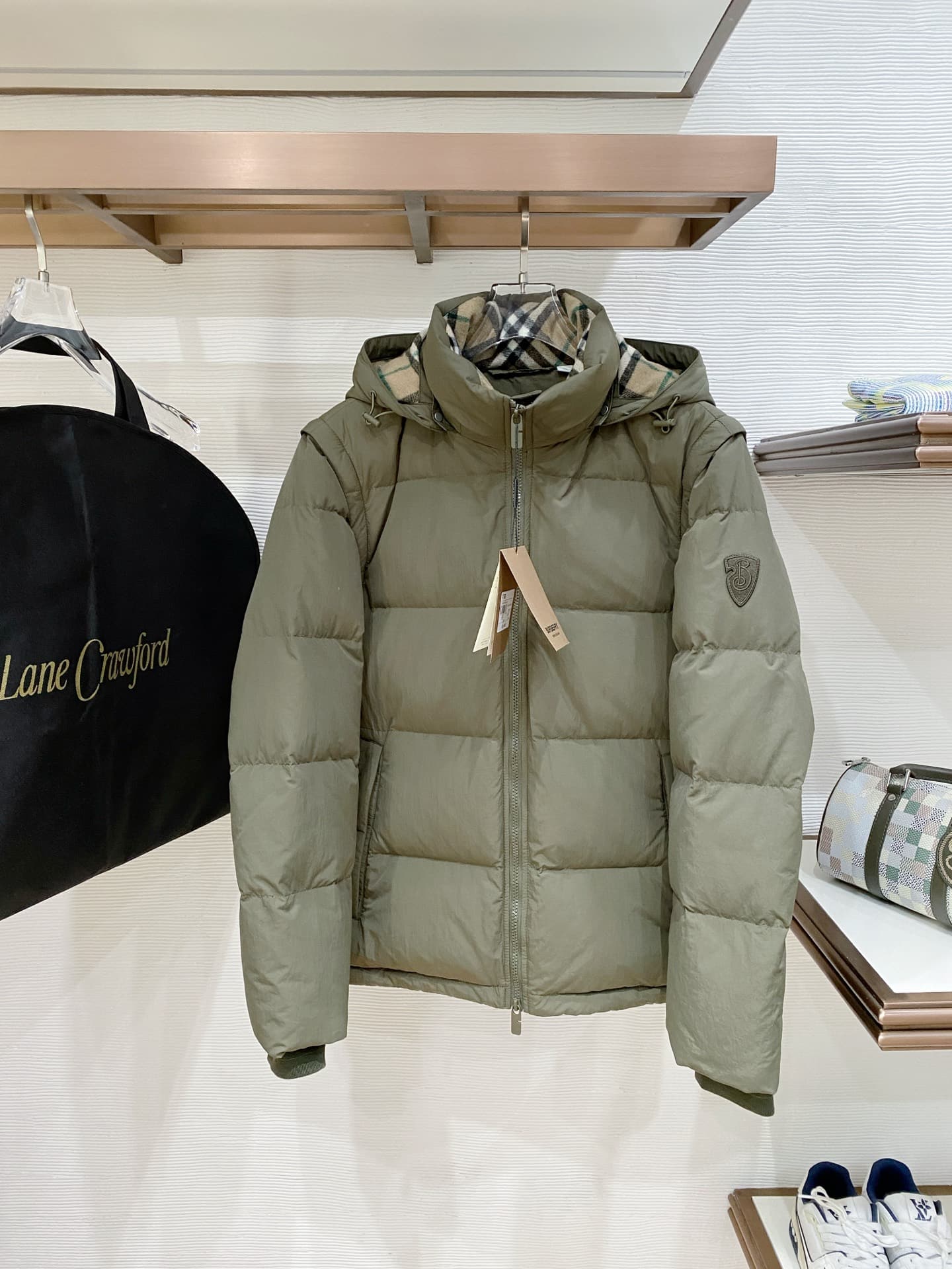 Burberry Burberry Premium Down⬆ 230 Burberry Detachable-Sleeve Hooded Down Jacket.