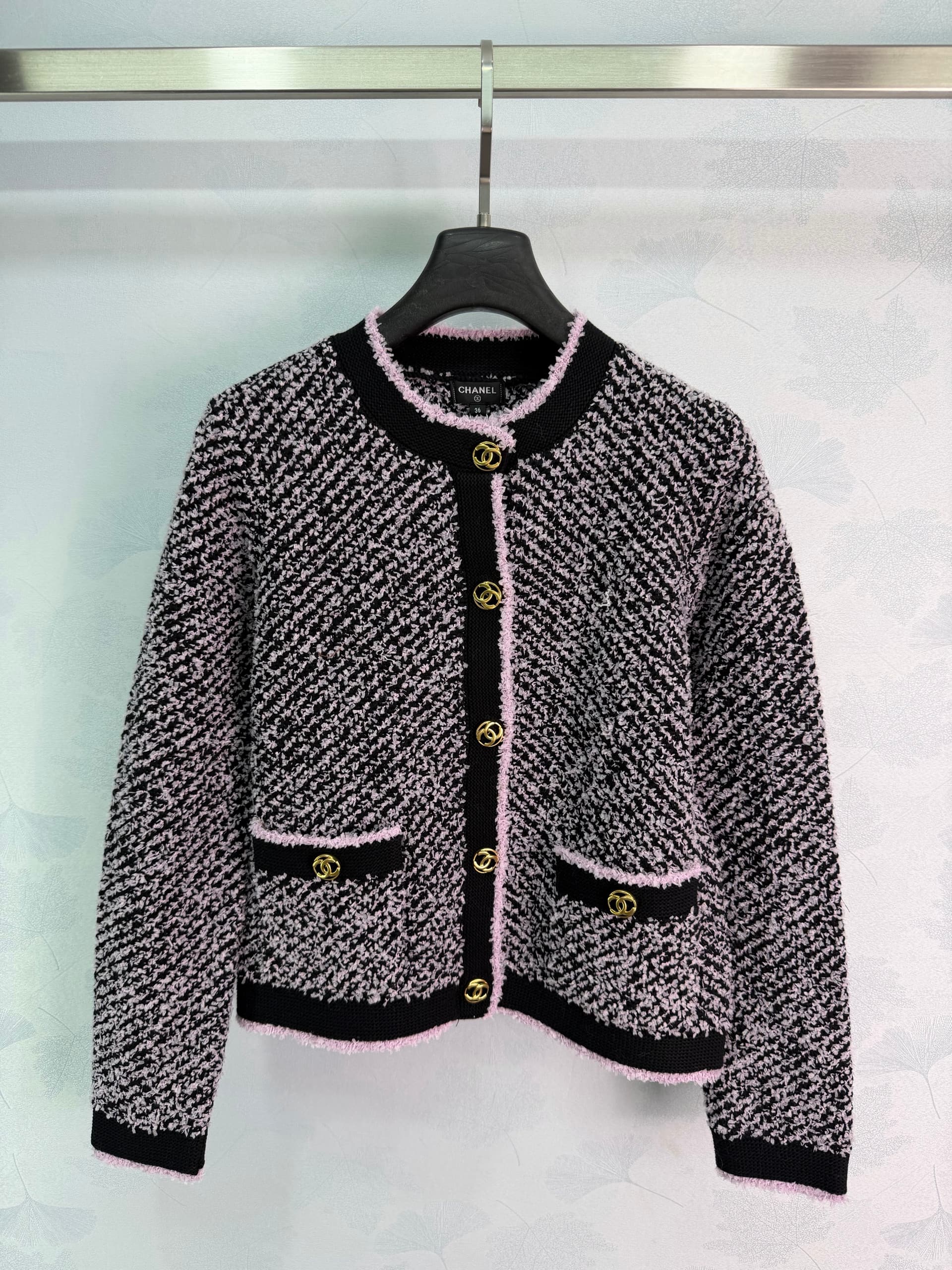 Unassigned 🆕Ch 26 Black and Pink Ombré Chanel-Style Knit Cardigan🖤💗Black base with pink accents