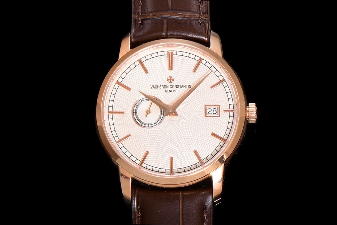 Vacheron Constantin Vacheron Constantin The Vacheron Constantin Traditionnelle 87172, with its 38mm case diameter, is even more refined and elegant, making it