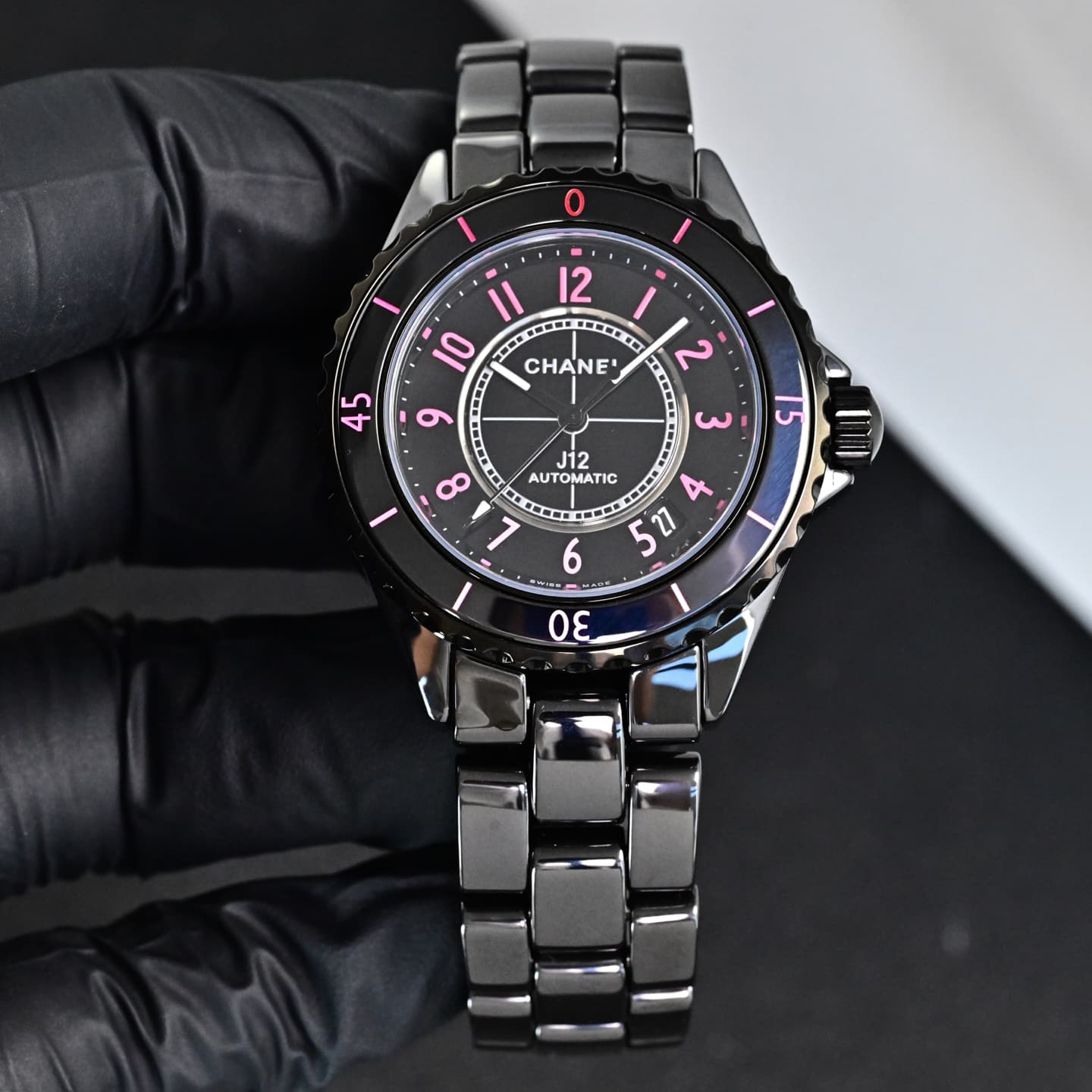 Chanel Chanel Introducing the J12 BLUSH collection: The watch’s hour markers and case