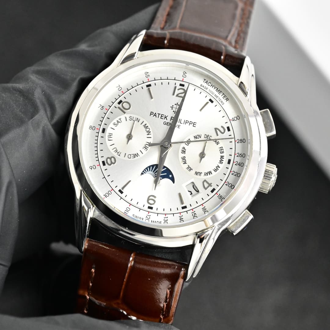 Patek Philippe Patek Philippe TW Patek Philippe Complications Collection 5205G-013 Makes a Grand Debut