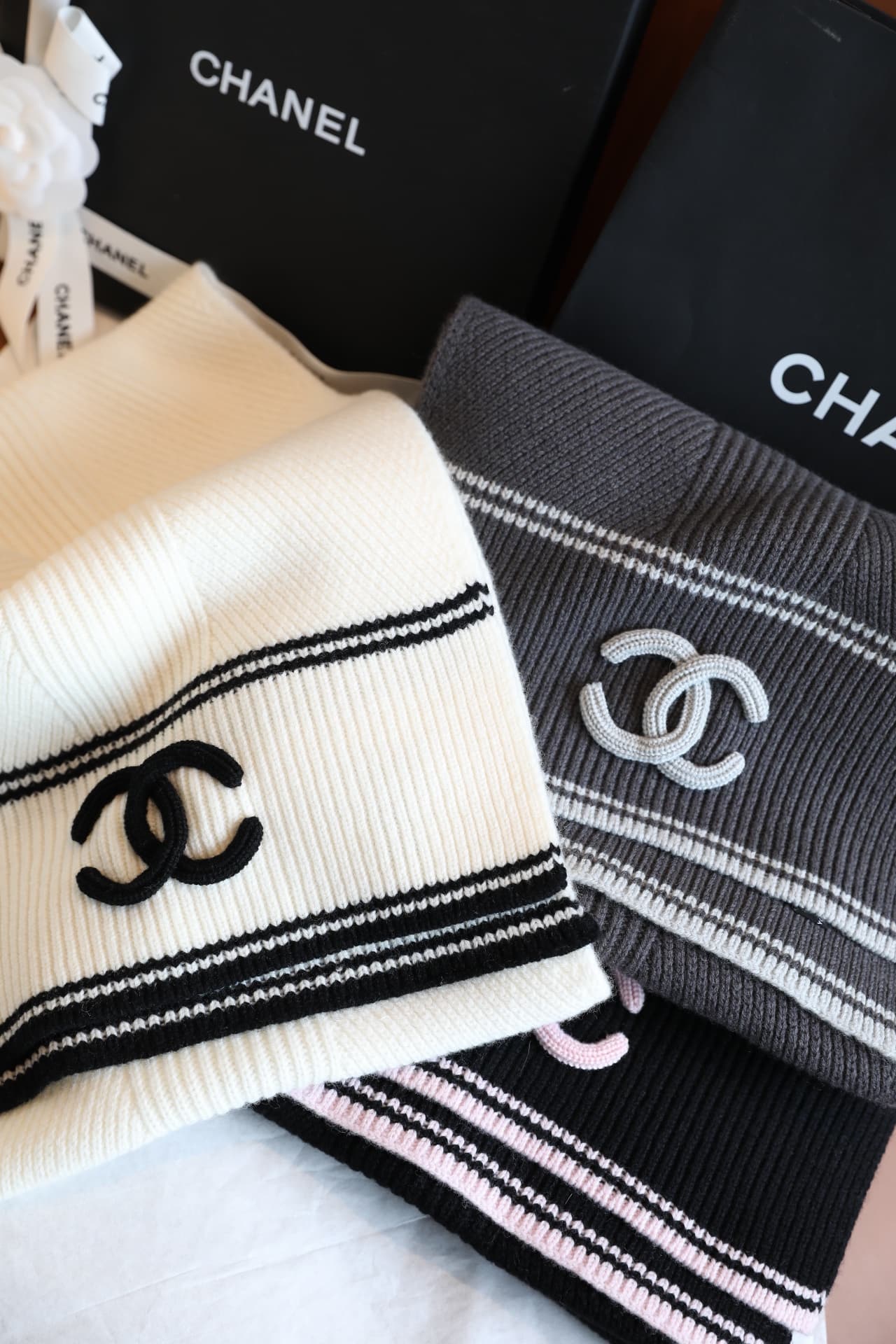Unassigned Batch ▪ Trendy Fall/Winter Chane Striped Knitted Fine-Spun Wool and Cashmere Knit Shawl
