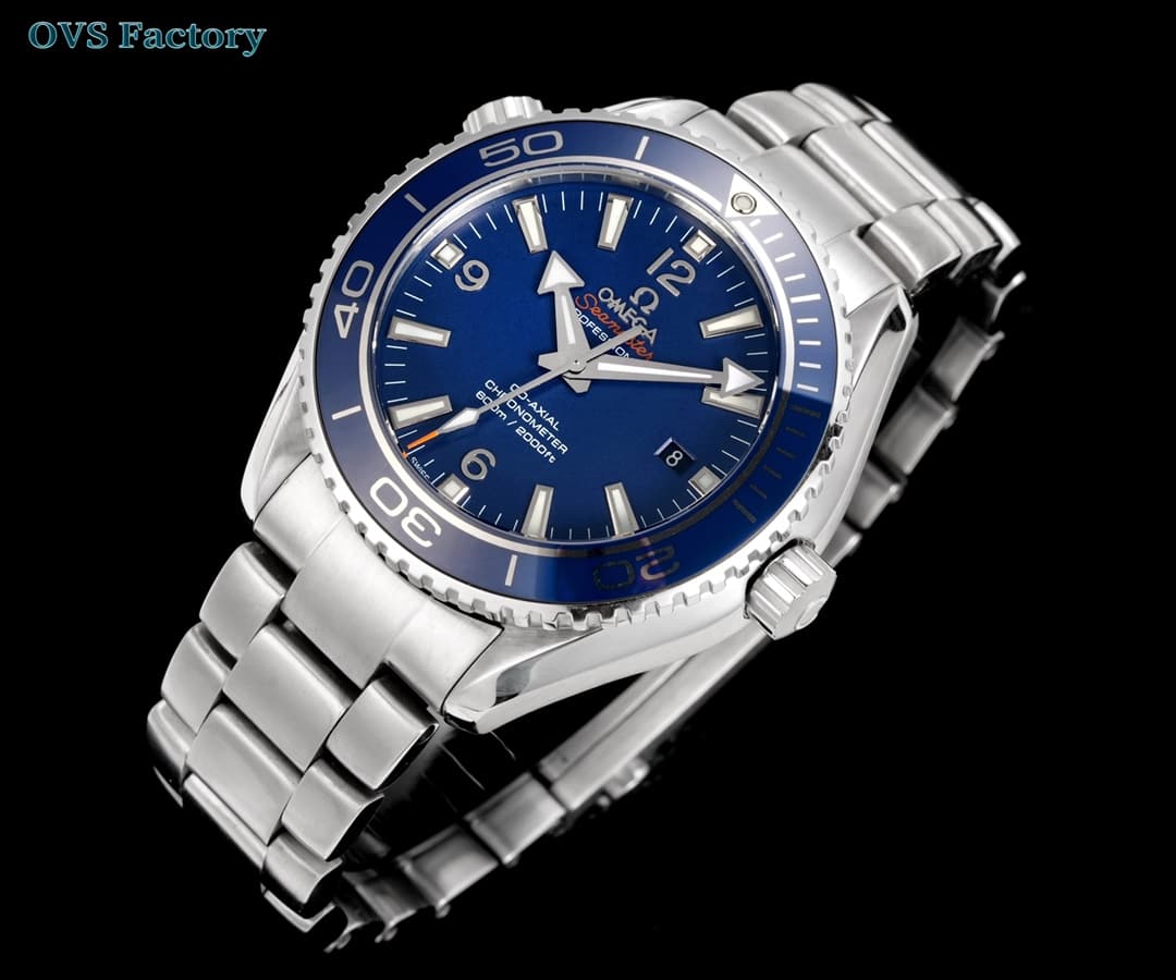 Omega Omega OVS Factory: The only one with a balance wheel featuring weight screws—a perfect match for the original.