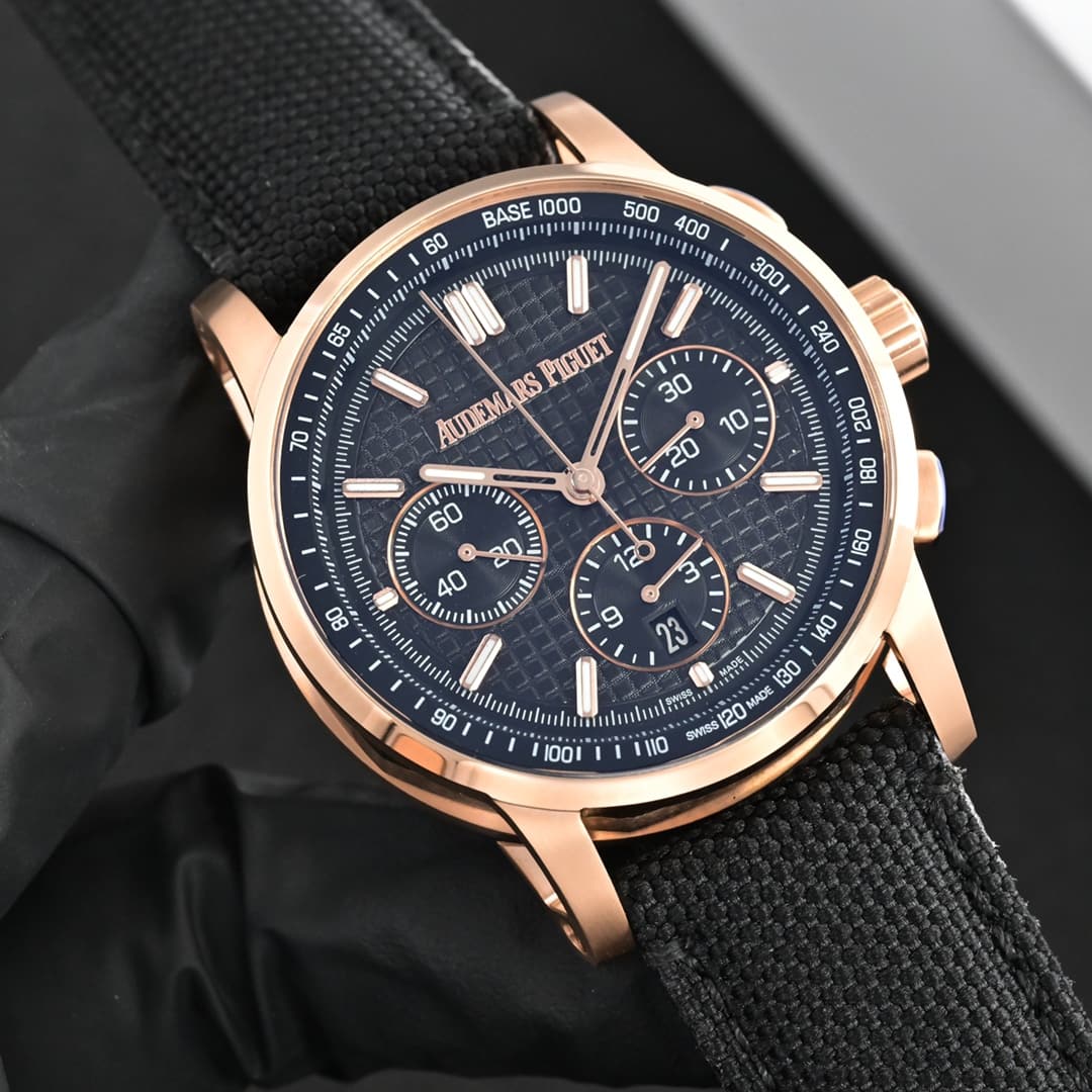 Audemars Piguet Audemars Piguet AP Royal Oak 26048 Offshore 41 Chronograph Mechanical Watch 1. Case and bezel are original