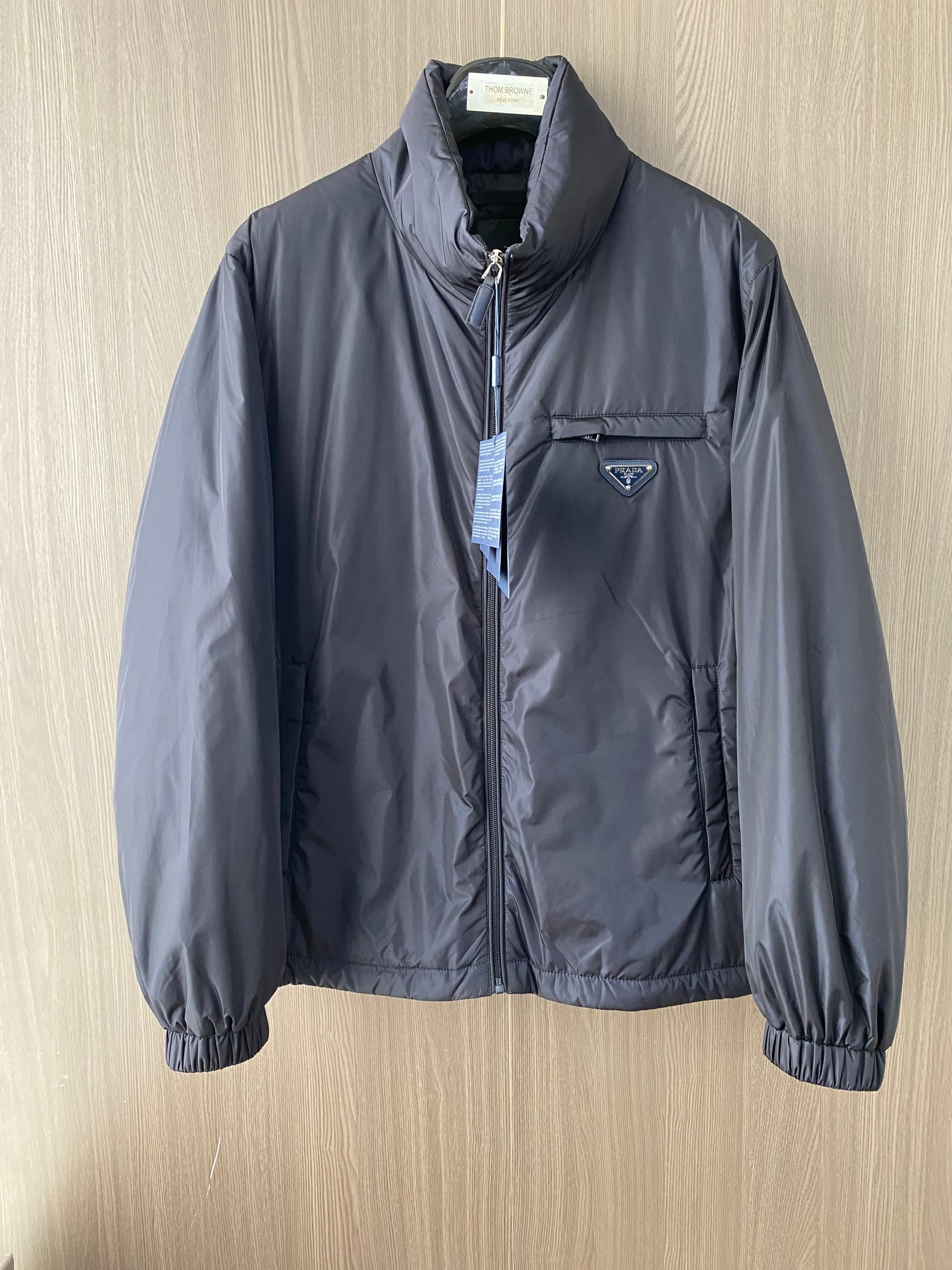 Prada Prada Down Jackets—Original Version 1:1 Custom-Made with Fully Imported Hardware, Authentic Customization. Welcome to our boutique.