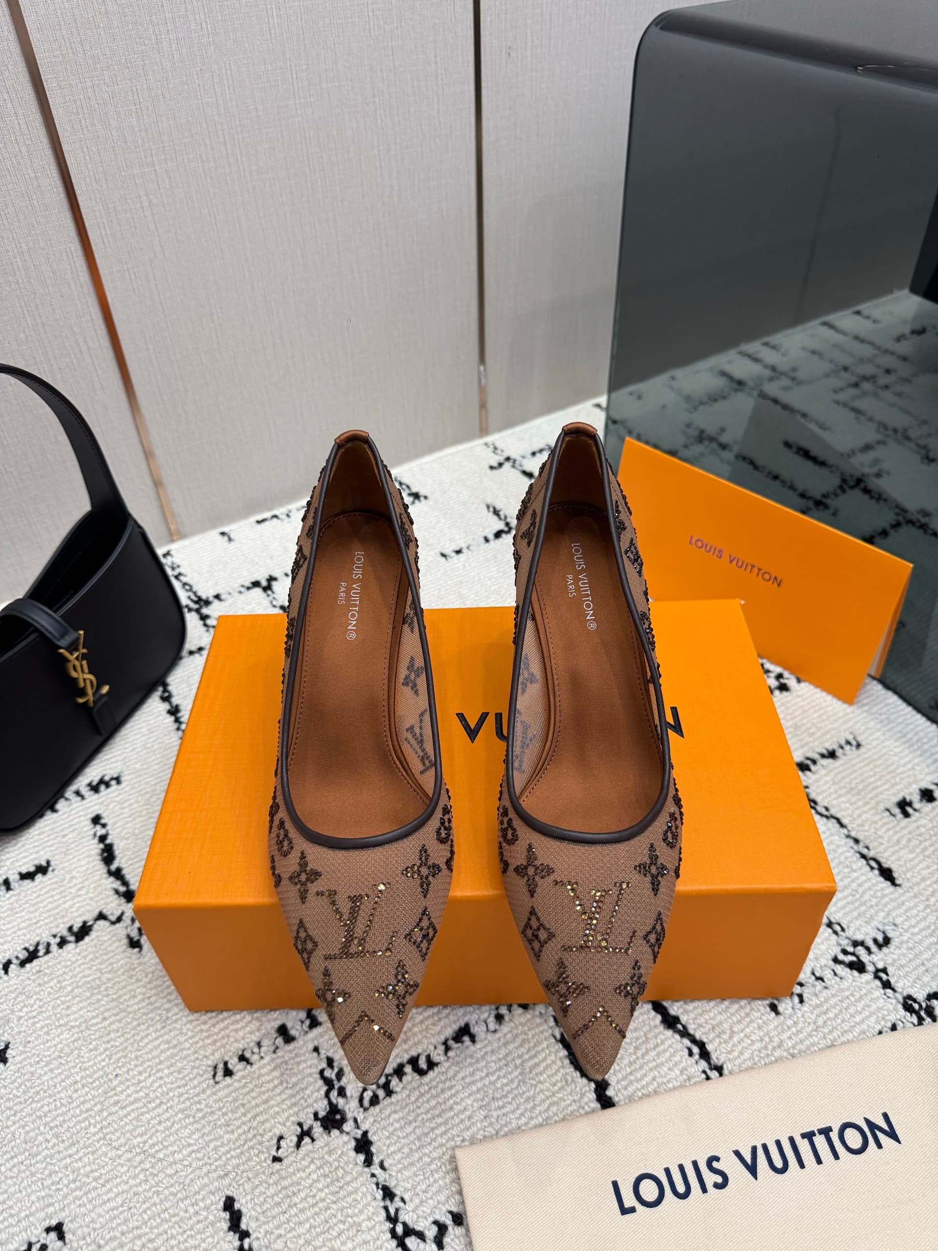 Louis Vuitton Louis Vuitton (7.5 cm) Personal-shopping quality