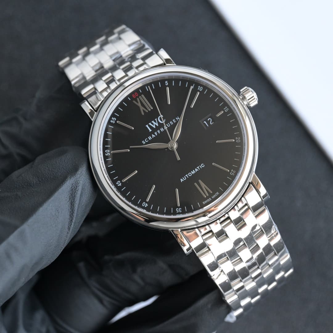 IWC IWC MKS Makes a Big Splash: IWC Portofino Series Men’s Watch with Steel Bracelet—The Most Popular Minimalist Design