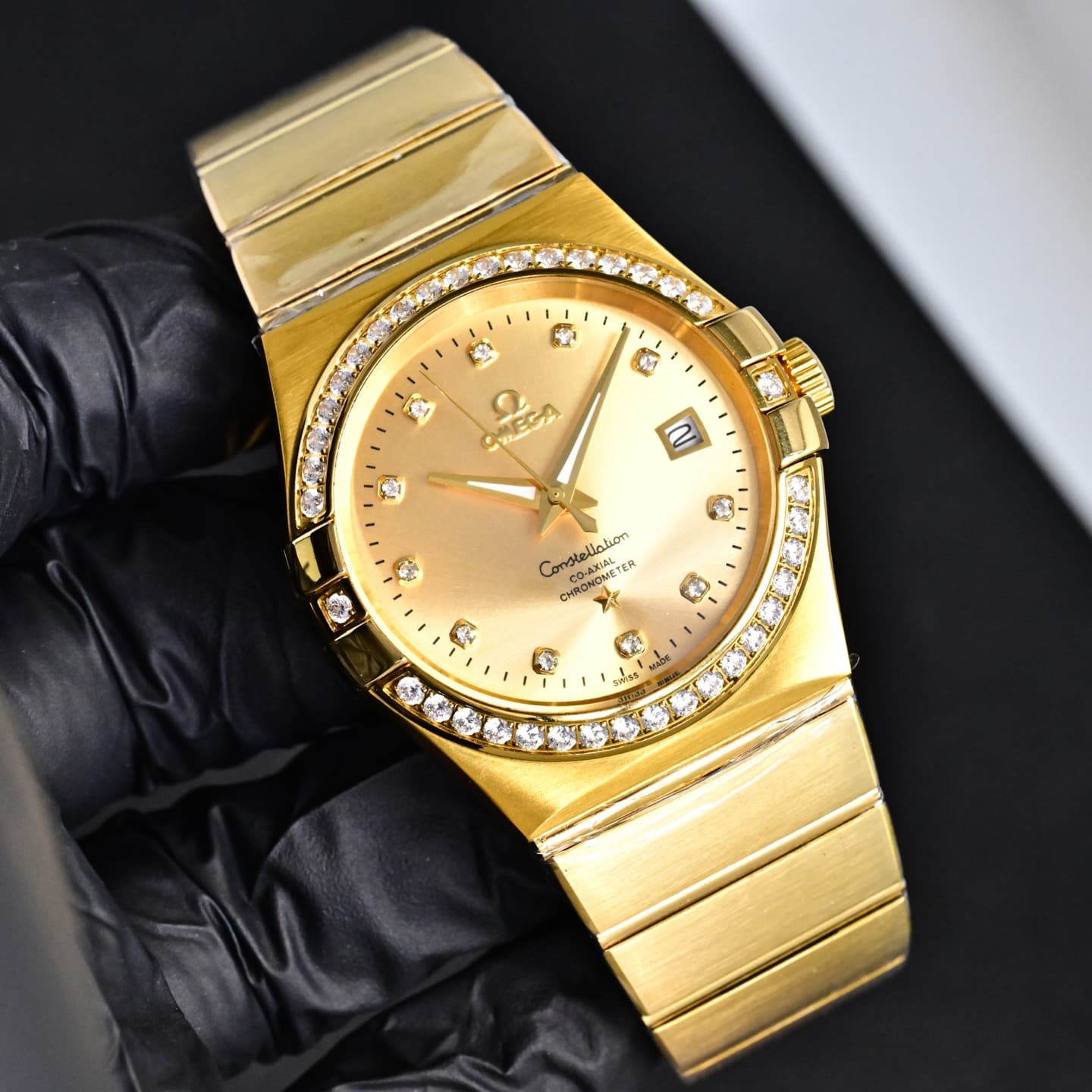 Omega Omega Zodiac Men's Watches: The Latest Upgraded Version of the Zodiac Series—38mm, Adjustable Bezel, Roman Numerals, and Strap Buckle