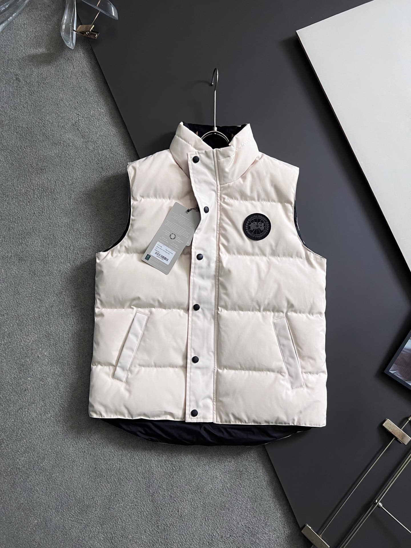 Canada Goose Canada Goose ) Best-Selling 90-Fill Down Jacket: Canada Goose 2026 Men's Stand-Up Collar
