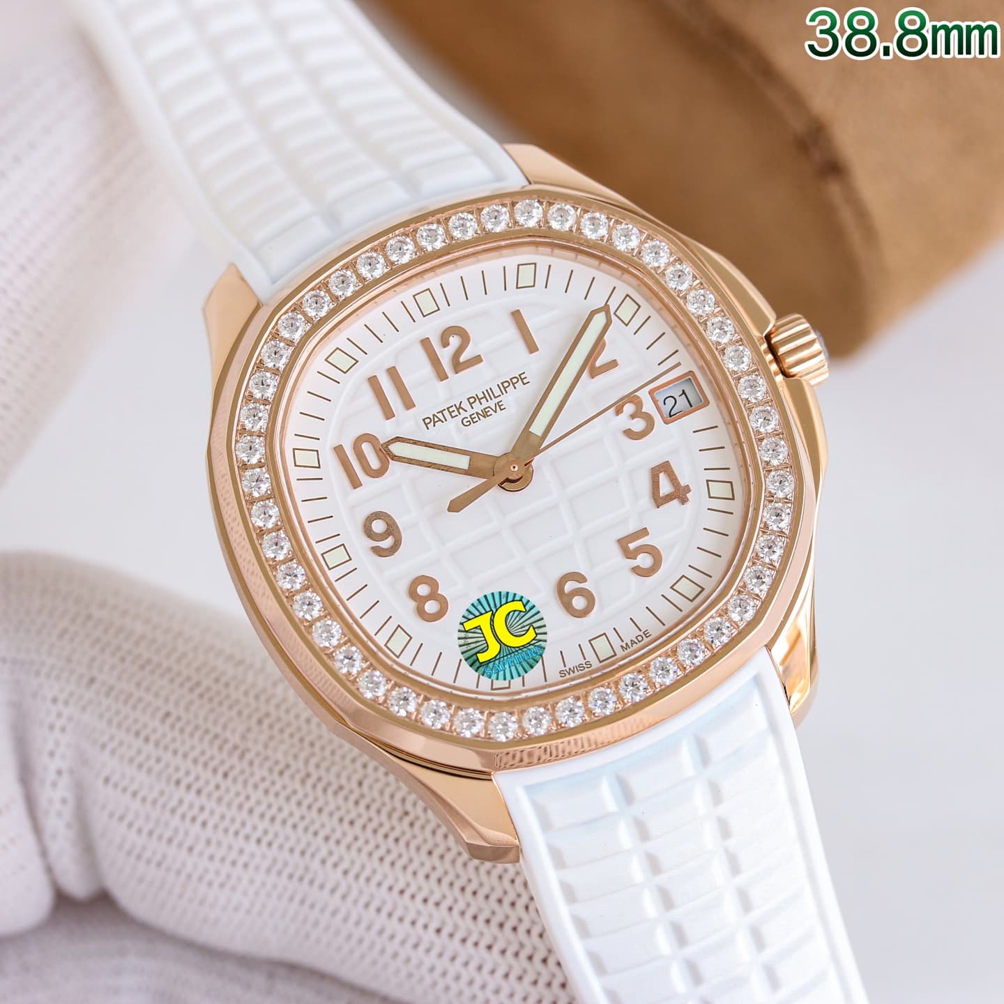Patek Philippe Patek Philippe GR v2 Upgrade Is Here: Patek Philippe's AQUANAUT Series Mechanical Watches