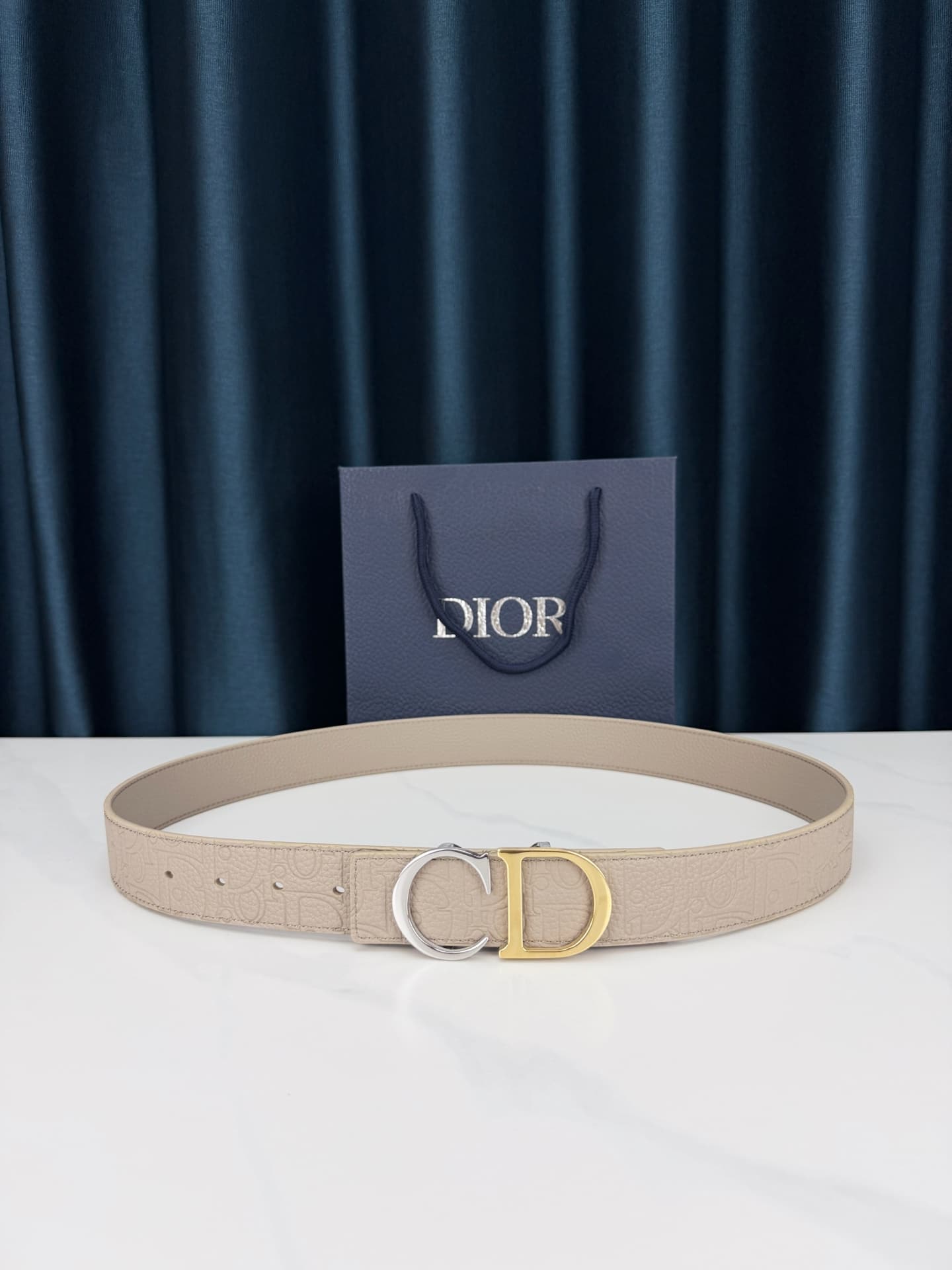 Dior Dior 3.5 cm wide, Oat, Lychee-textured calfskin
