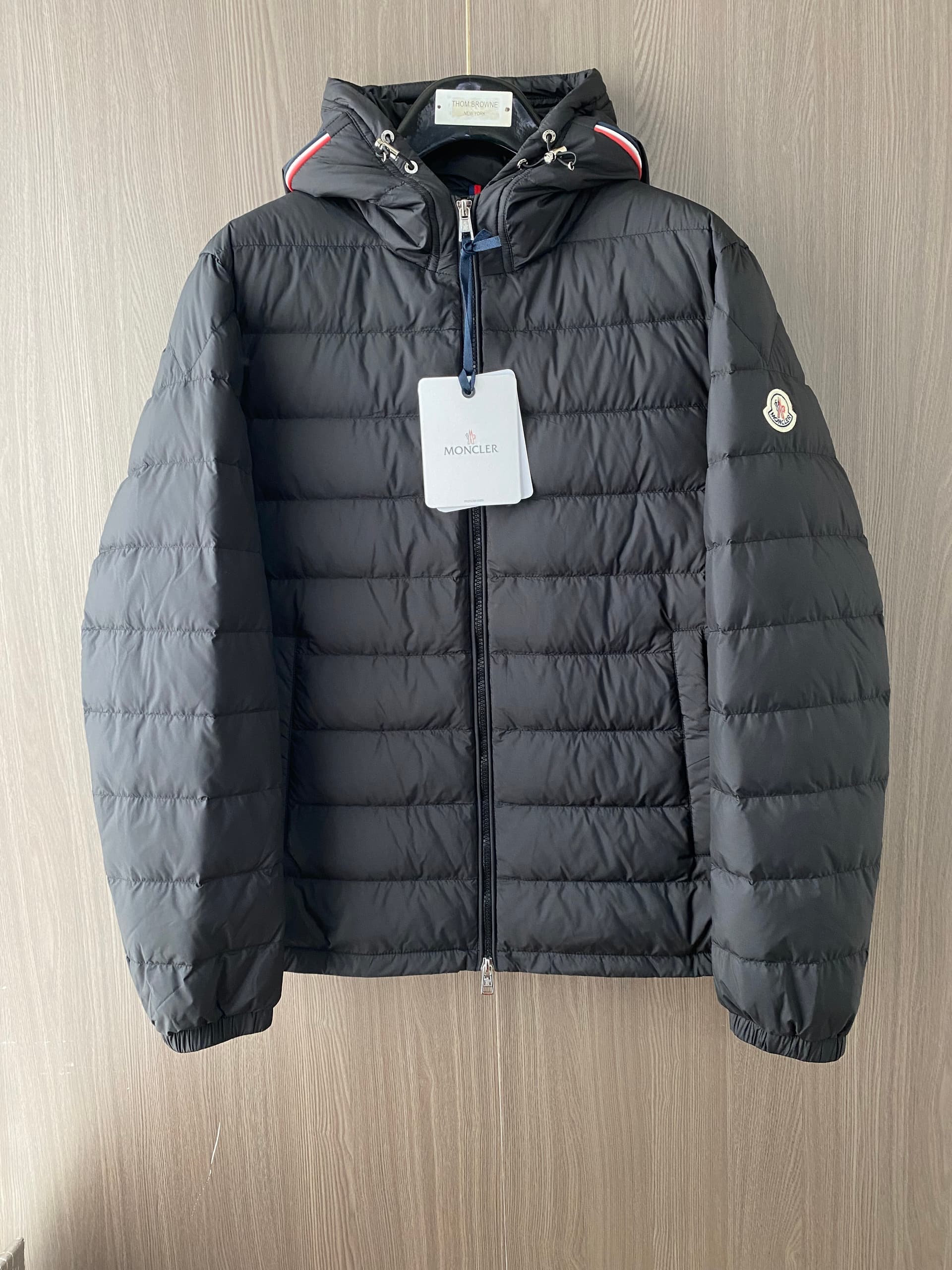 Moncler Moncler Hooded Down Jacket—Original Version 1:1 Custom-Made with Fully Imported Hardware. Original Custom Design—Feel free to compare with