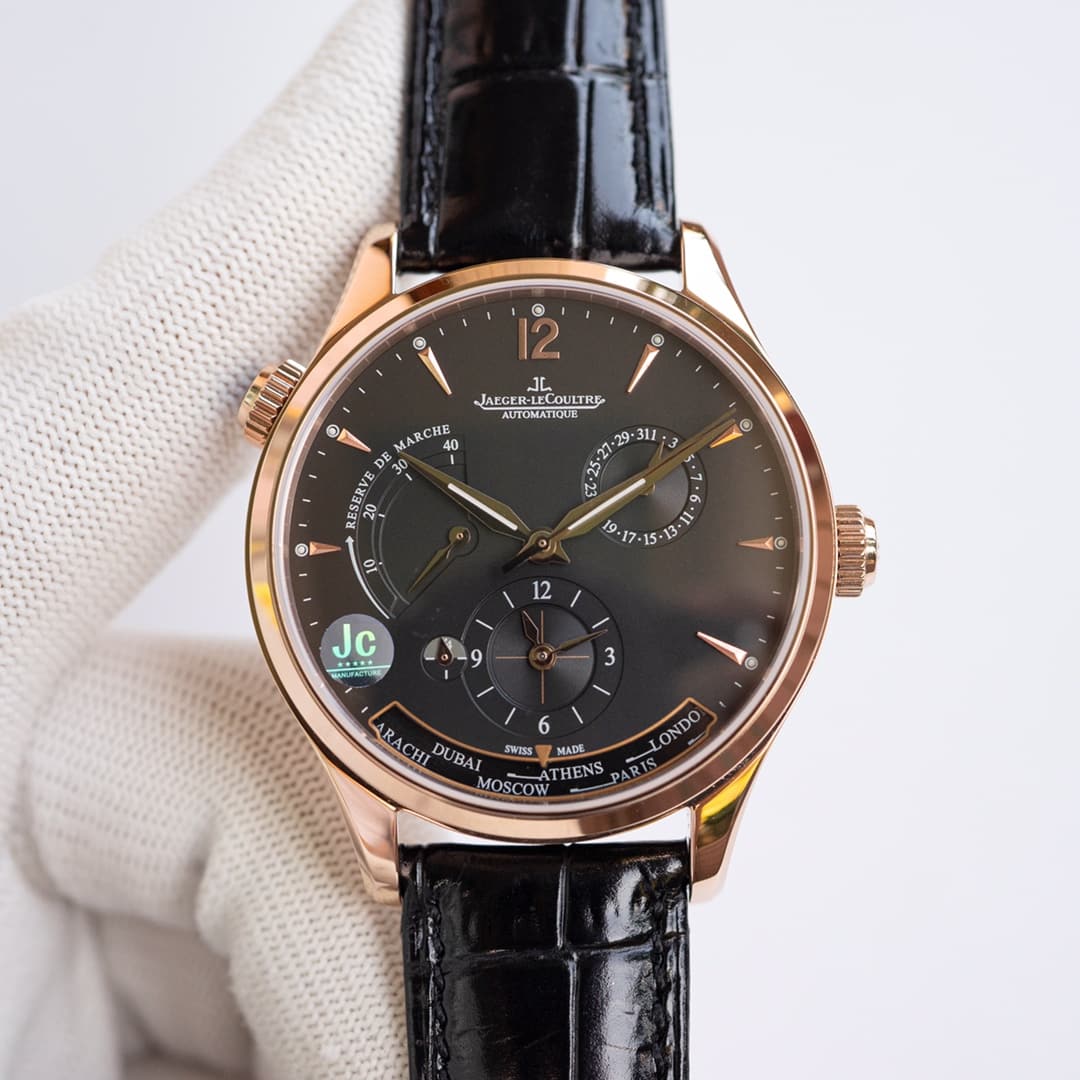Jaeger-LeCoultre Jaeger-LeCoultre A signature feature of the Jaeger-LeCoultre Master Collection watches is their multi-time zone display.