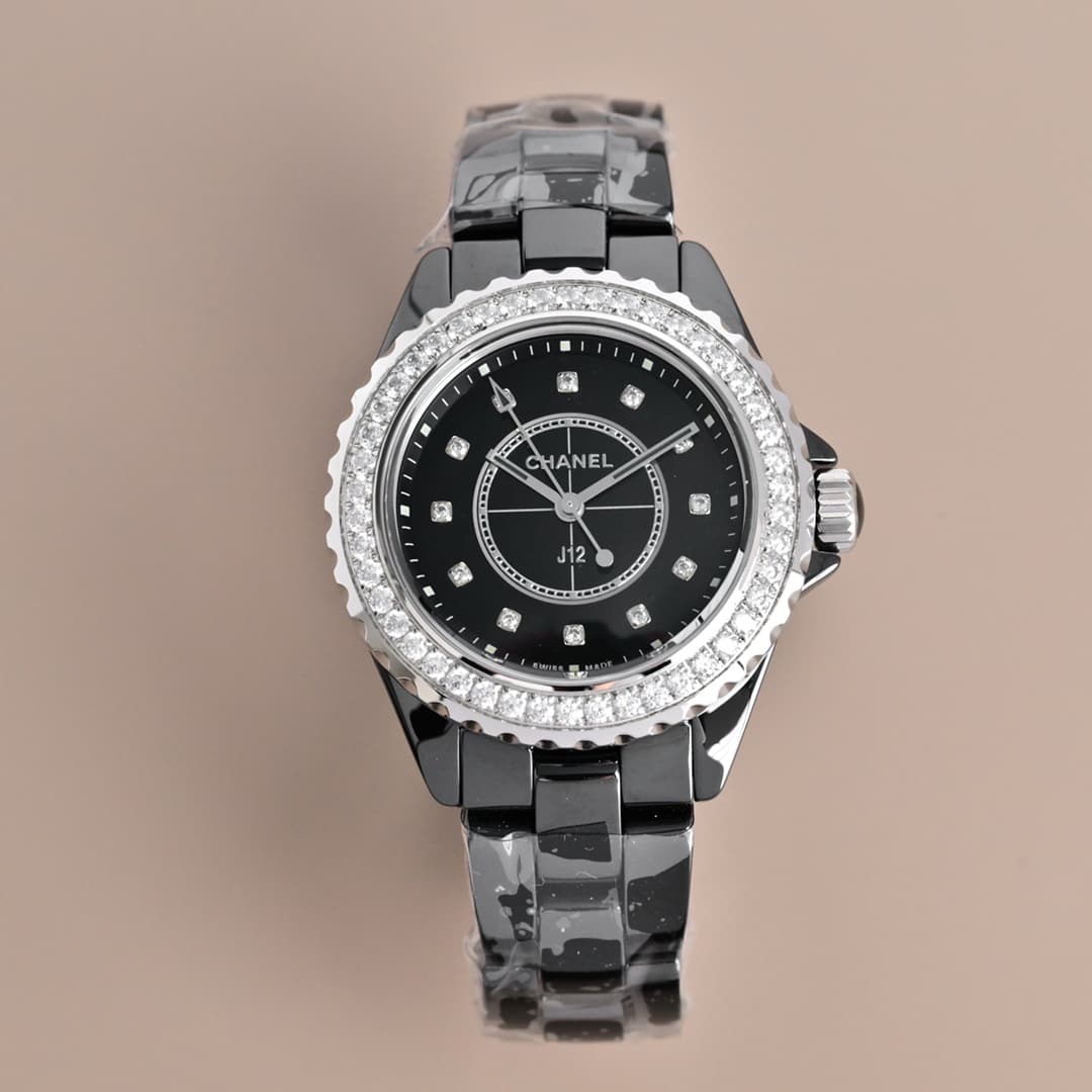 Chanel Chanel The "J12 Series"—a 33-centimeter masterpiece in black and white that has long captivated the watch industry