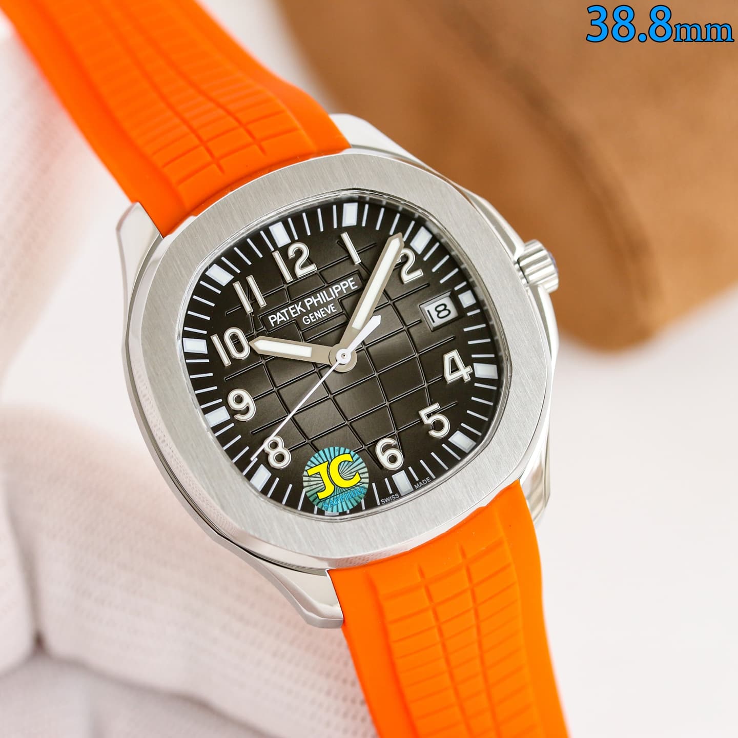 Unassigned GR Factory has launched a new 38.8mm "Hand Grenade" AQUANAUT series mechanical watch