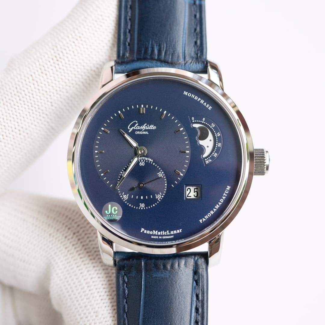 Glashütte Glashütte The Watch with the Most "German Flair" from the AI Factory: Glashütte Original 90 Off-Center Large Date Moon Phase