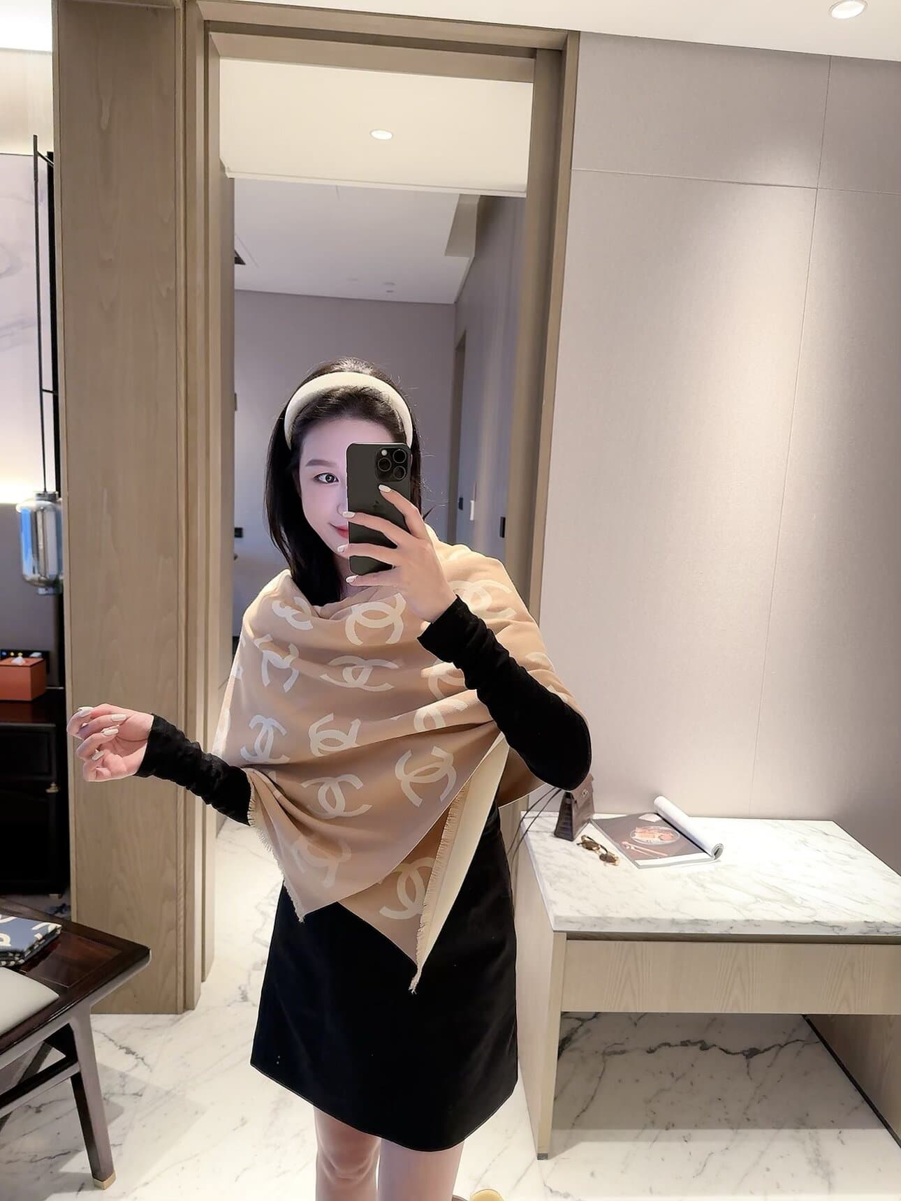 Chanel Chanel Exudes a sense of sophistication