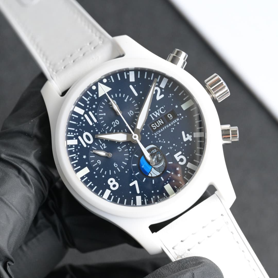 IWC IWC A Complete Upgrade: The Latest Ceramic Watch—IWC Pilot’s Chronograph Makes a Spectacular Debut