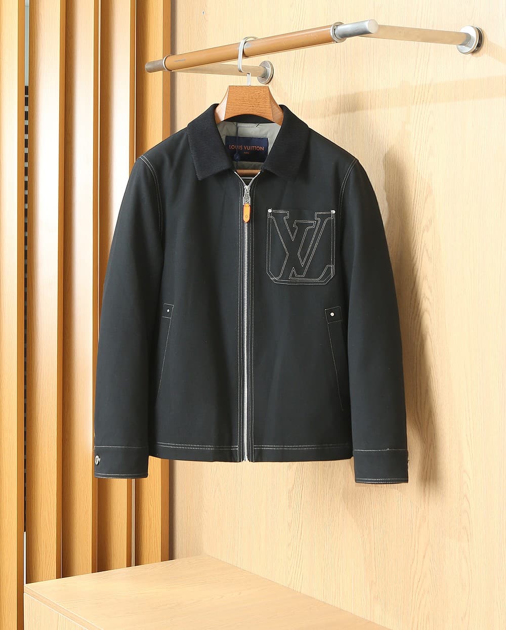Louis Vuitton Louis Vuitton Men's Business-Casual Wool-Lined Down Jacket