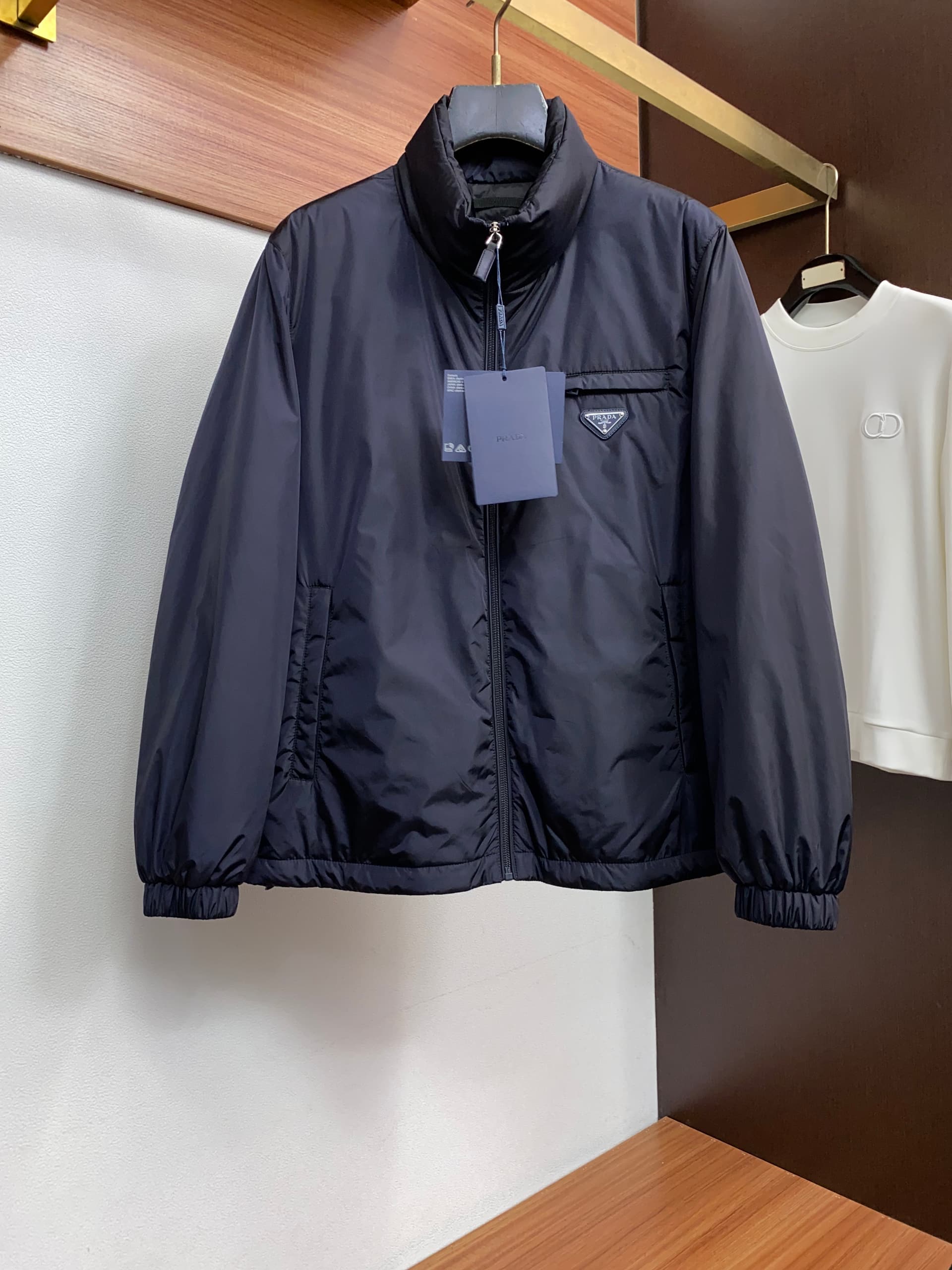 Prada Prada Down Jackets—Original Version 1:1 Custom-Made with All-Imported Hardware; Original Custom Design. Welcome to our boutique.