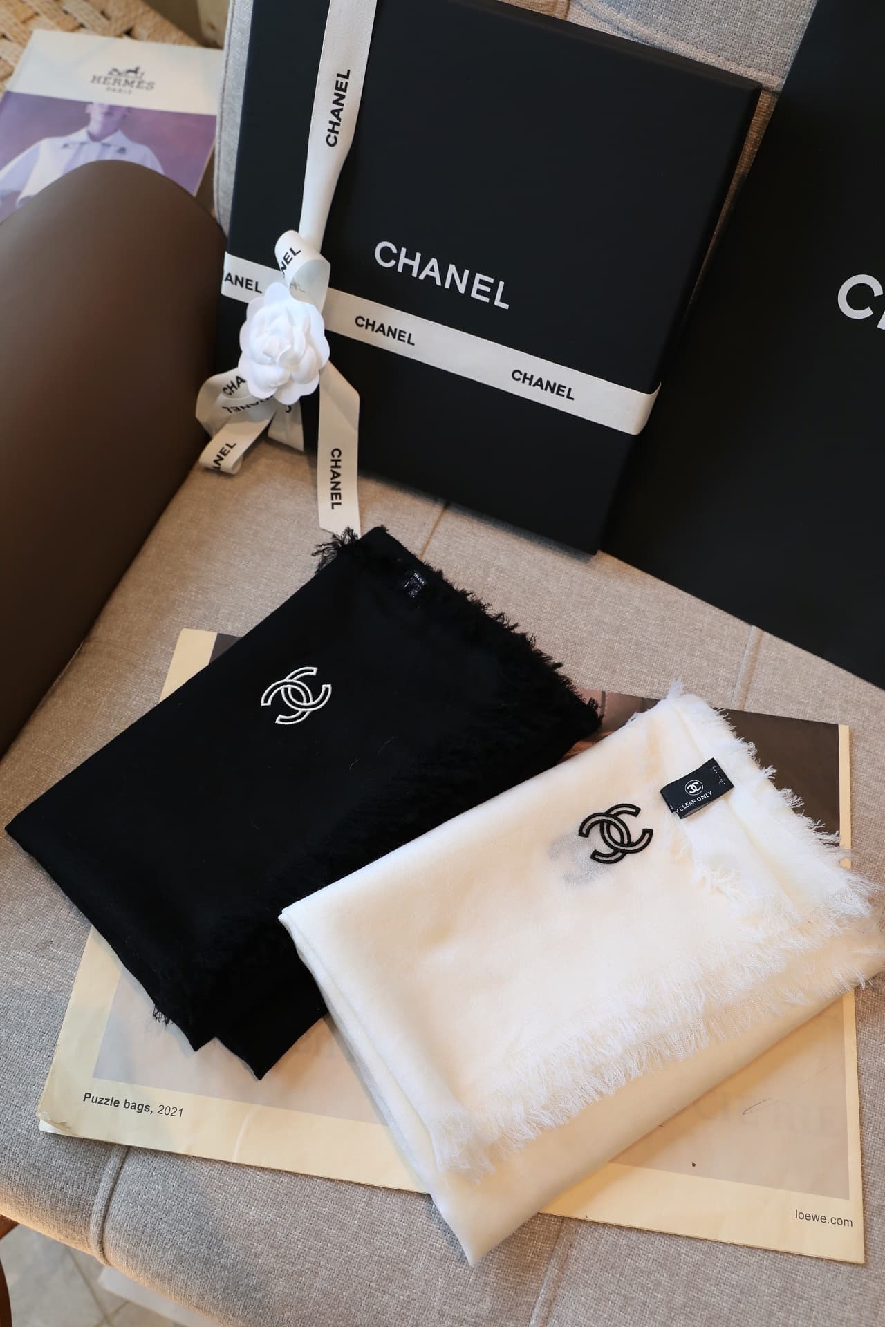 Chanel Chanel Review: “The Ultimate Romance of a Cashmere Shawl”—No Superfluous Design