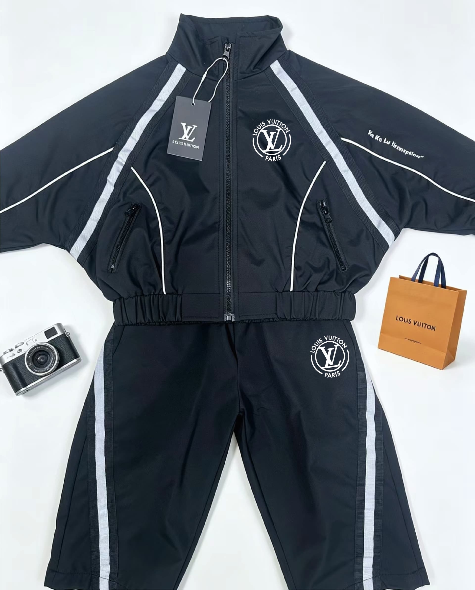 Louis Vuitton Louis Vuitton LV