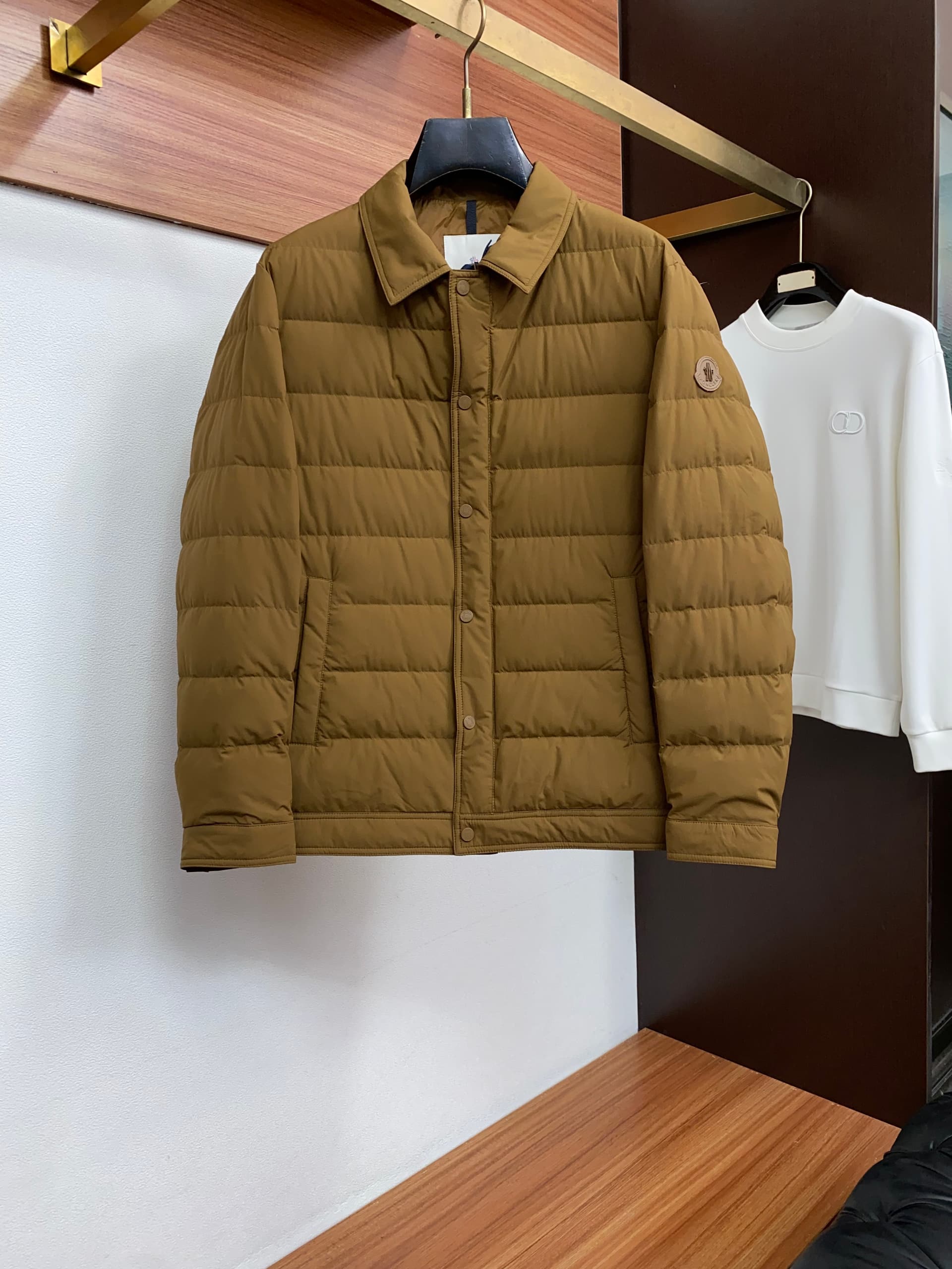 Moncler Moncler Hooded Down Jacket—Original Version 1:1 Custom-Made with Fully Imported Hardware. Feel free to compare with those sold at brand