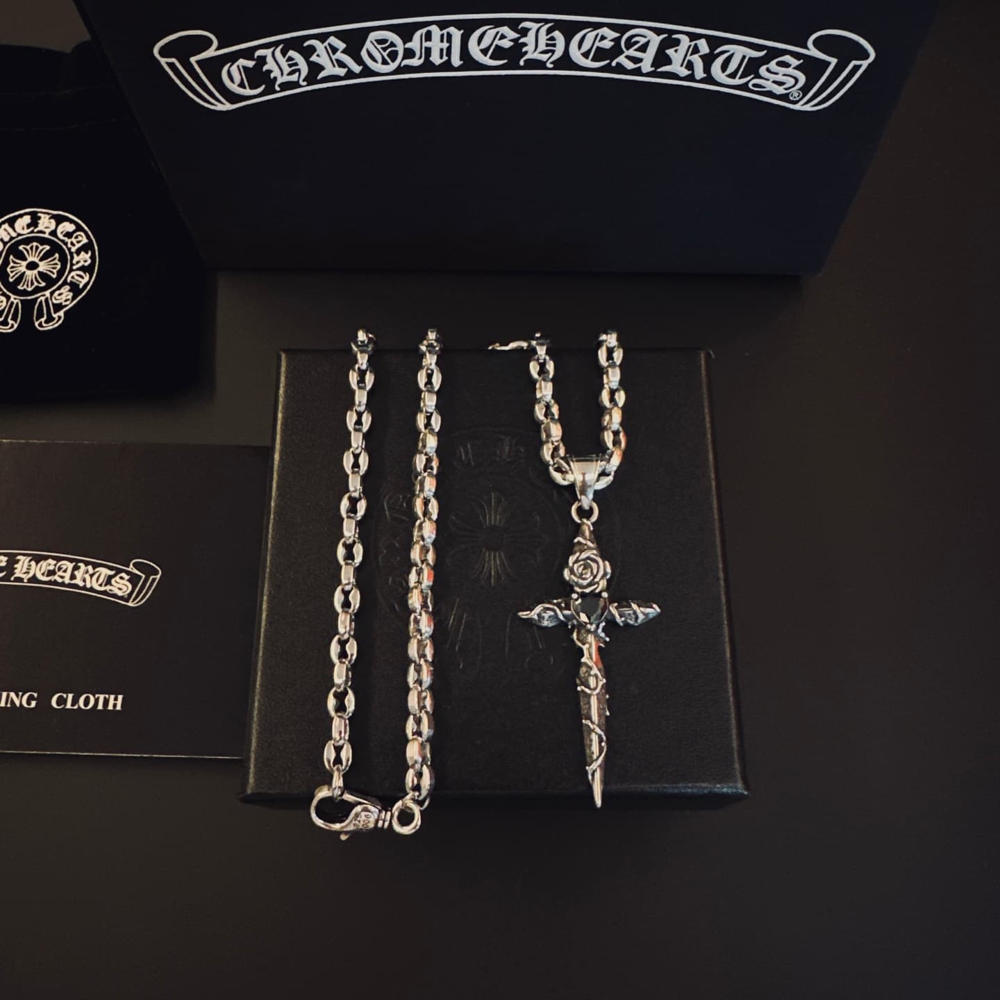Chrome Hearts Chrome Hearts So freaking cool! Just what Kro needs 👍 If it's not amazing, I won't post it ⚠ Factory direct ⚠ Authentic 1:1 replica