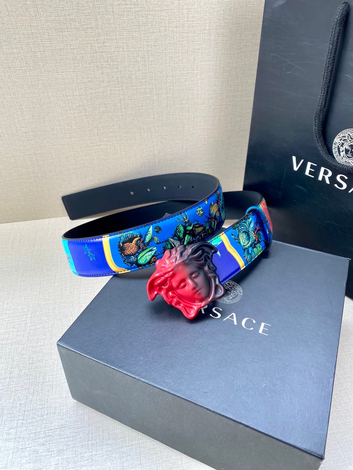 Versace Versace dsE261JVgeCNd9Bm_wuWdhZ_T6jay5vT