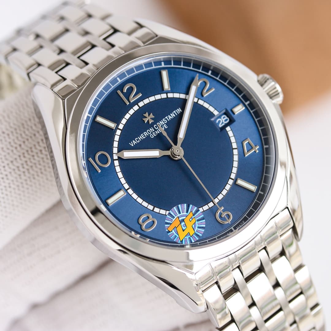 Vacheron Constantin Vacheron Constantin ZF Factory Vacheron Constantin Overseas Series Three-Hand Watch (Stainless Steel Bracelet) – Highest Quality on the